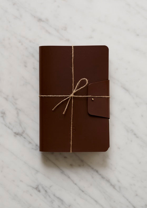 Not Sure What to Gift? Here Are 5 Personalized Leather Pieces Everyone Loves