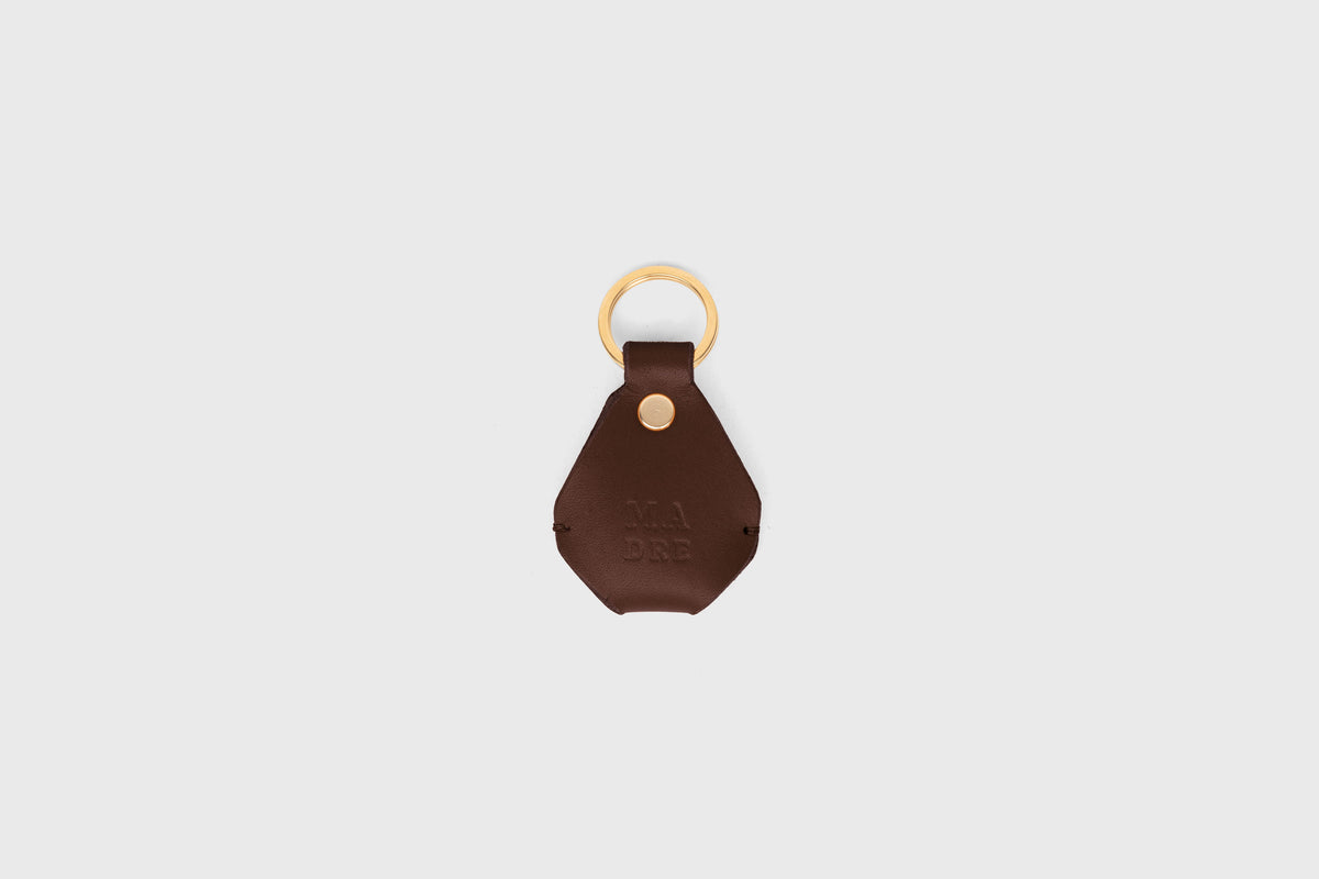 Airtag Key Ring Leather Chocolate Brown Colour Leather Vegetable Tanned Atelier Madre Manuel Dreesmann Barcelona Spain 2