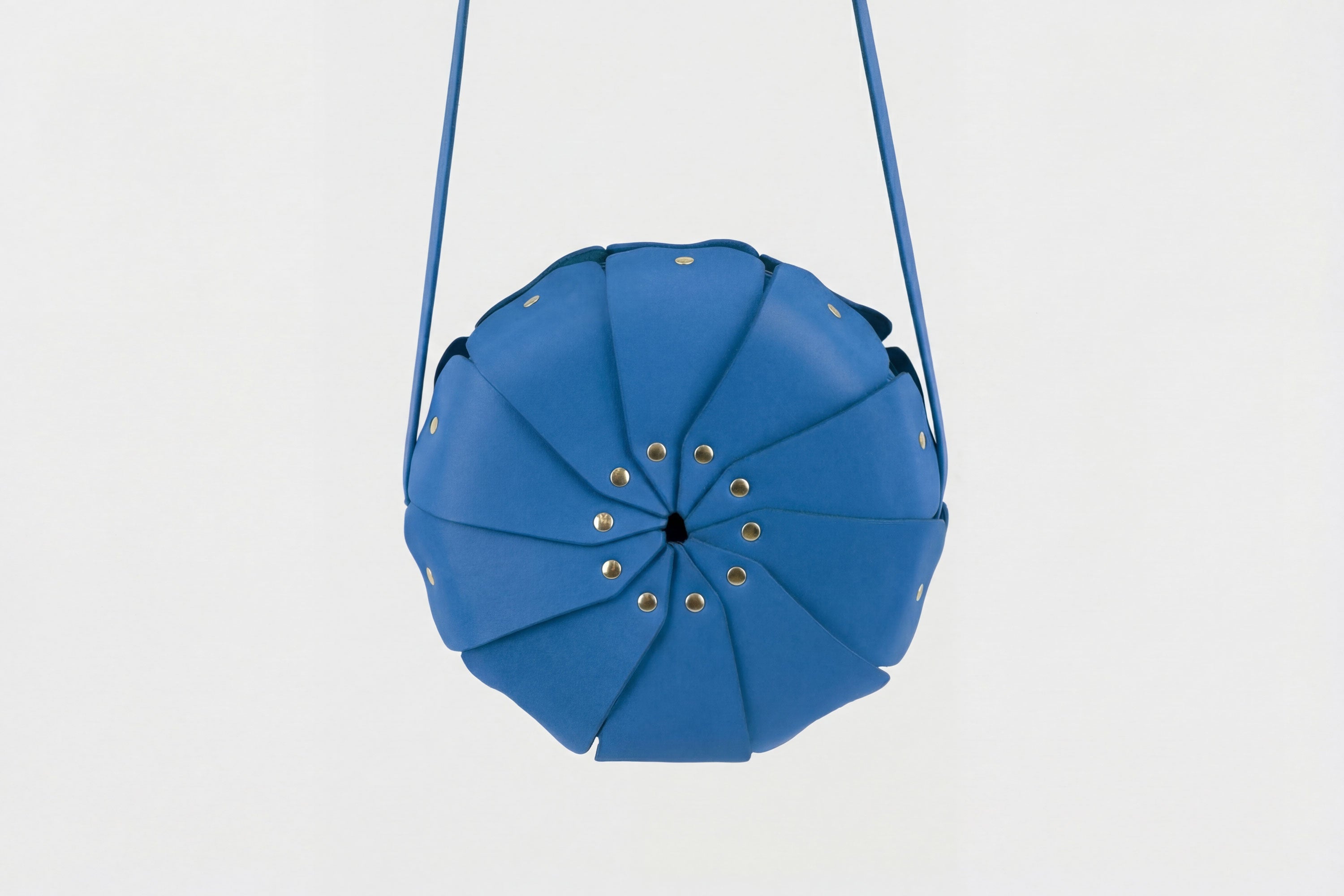 Anemo Leather Bag Royal Blue Color Floral Design Premium Minimalist Modern Circle Round Pouch Crossbody Atelier Madre Manuel Dreesmann Barcelona Spain
