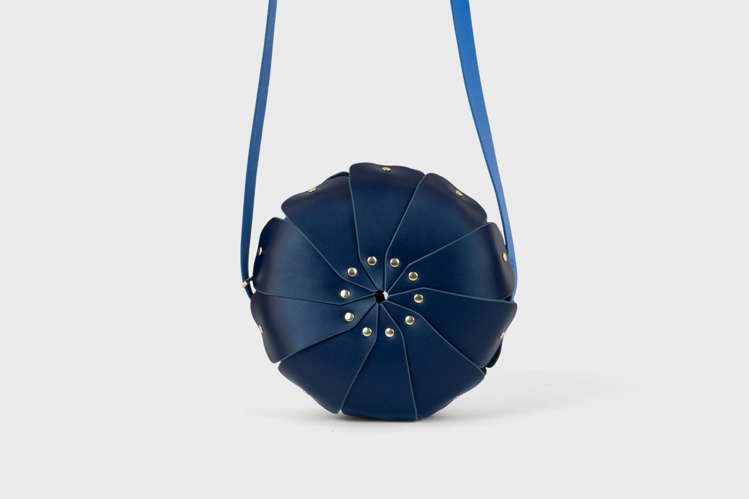 Anemo Leather Bag Front Marine Blue Floral Design Premium Minimalist Circle Round Pouch Crossbody Atelier Madre Manuel Dreesmann Barcelona