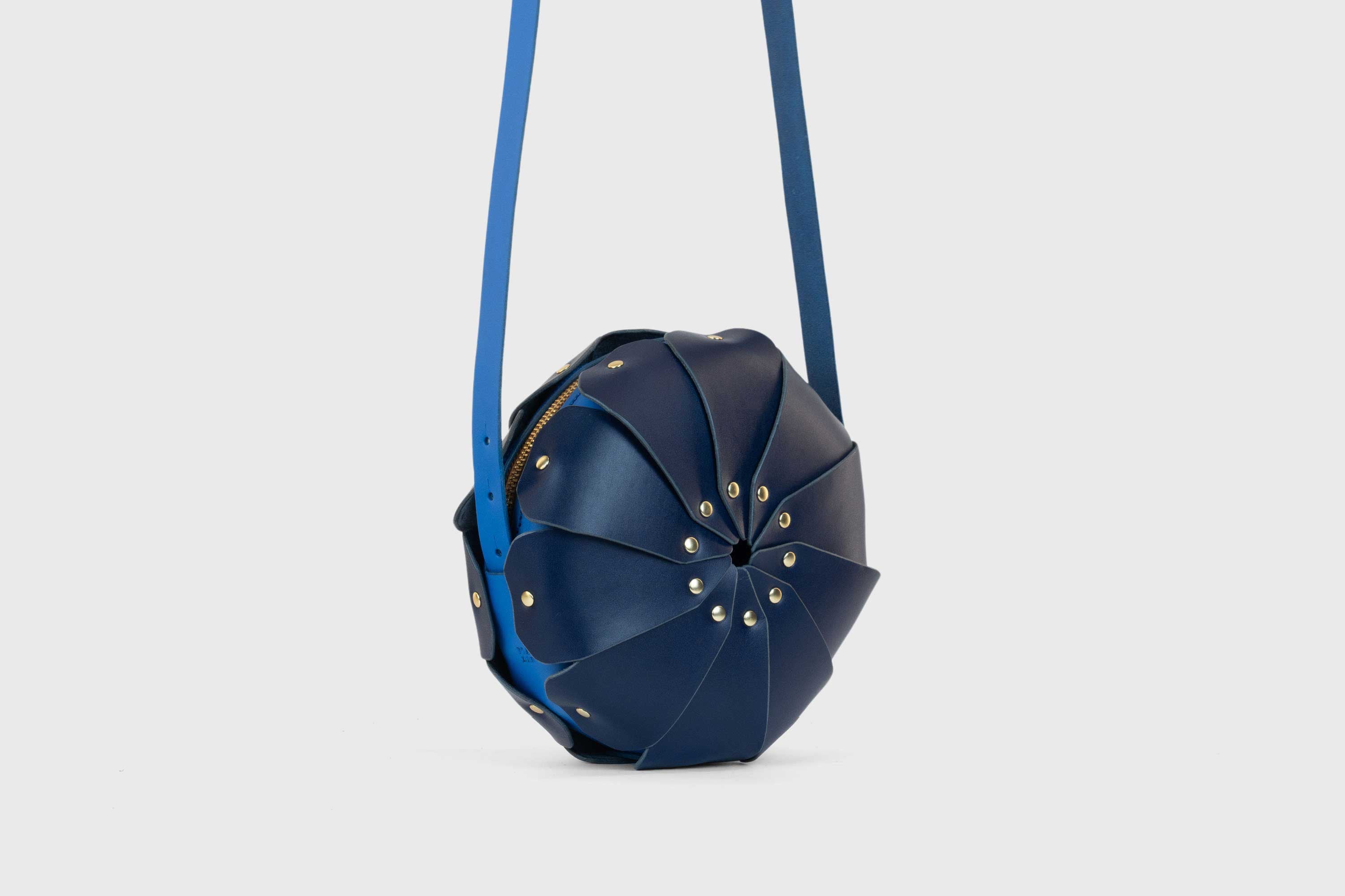 Anemo Leather Bag Front Marine Blue Floral Design Premium Minimalist Circle Round Pouch Crossbody Atelier Madre Manuel Dreesmann Barcelona