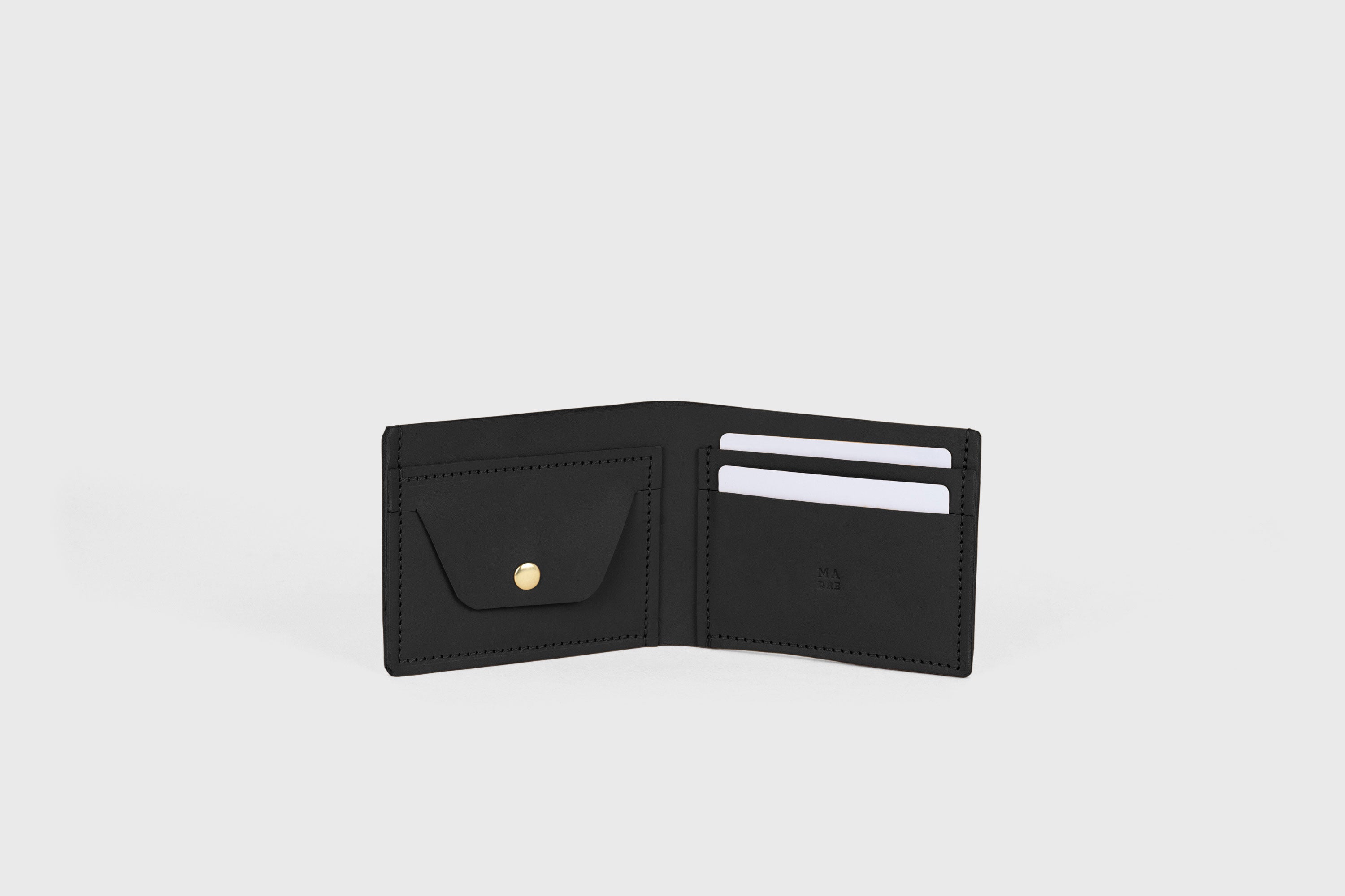 Bifold Wallet Premium Leather Black Color Card Holder Coin Pocket Minimalist Design Atelier Madre Manuel Dreesmann Barcelona Spain
