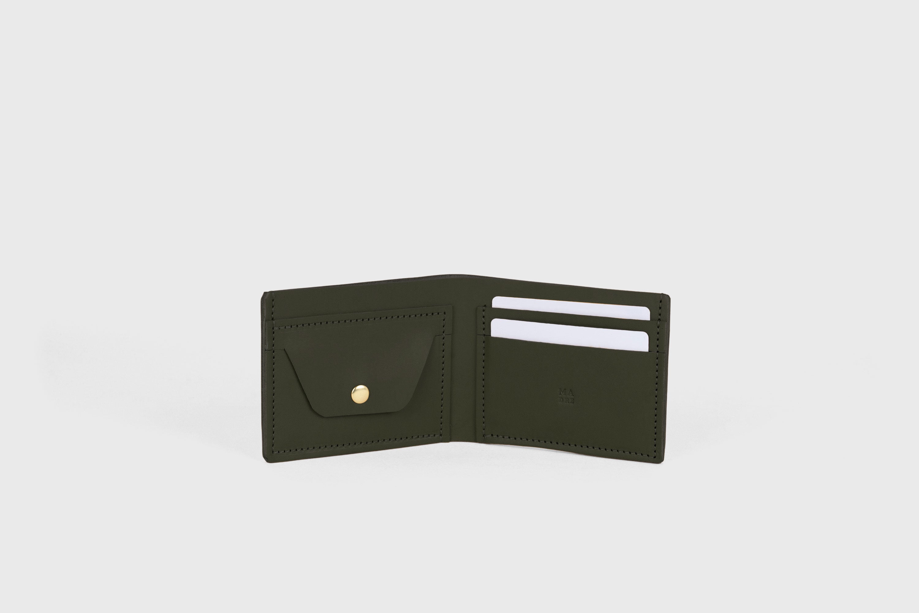 Bifold Wallet Premium Leather Olive Green Color Card Holder Coin Pocket Minimalist Design Atelier Madre Manuel Dreesmann Barcelona Spain
