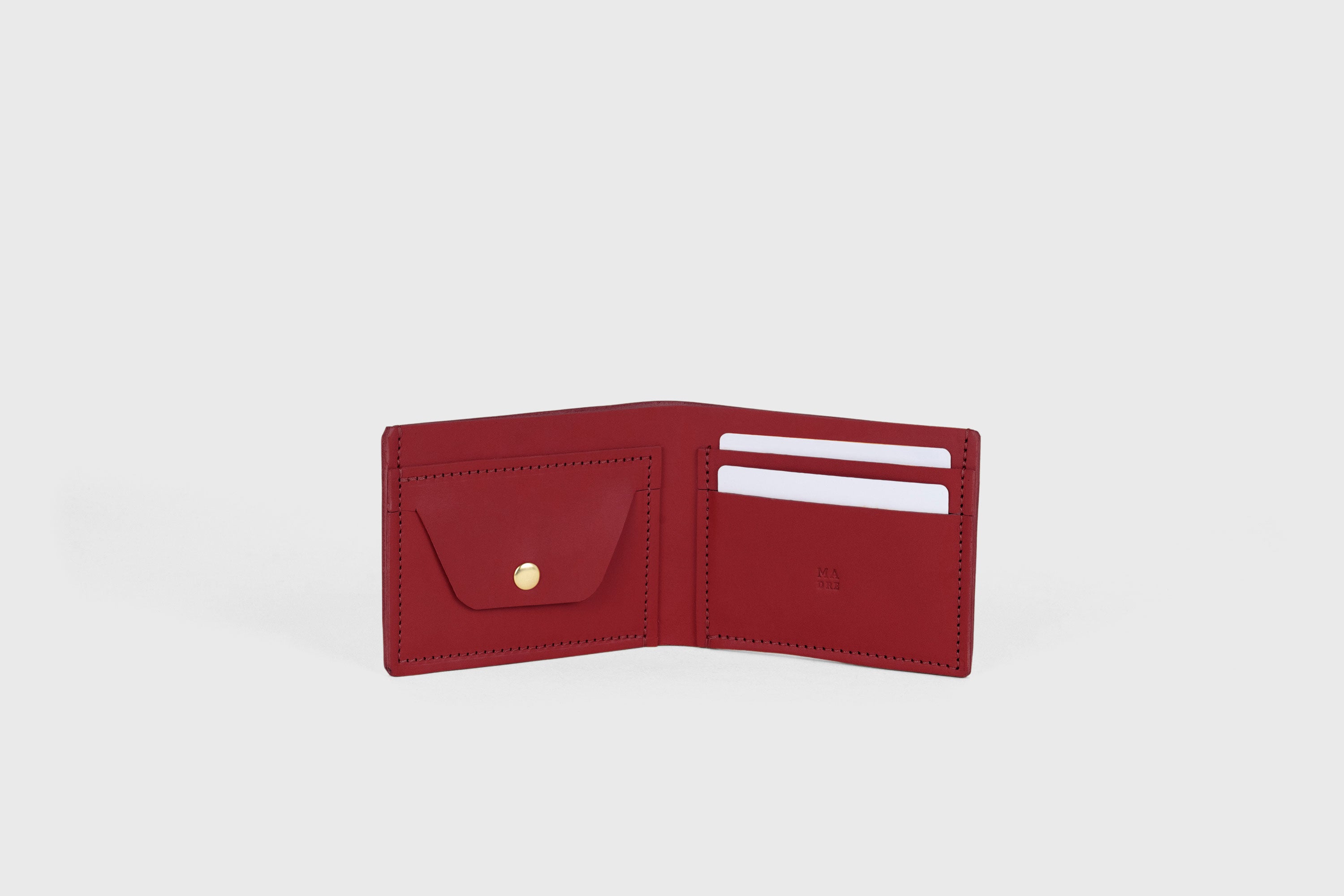 Bifold Wallet Premium Leather Red Color Card Holder Coin Pocket Minimalist Design Atelier Madre Manuel Dreesmann Barcelona Spain