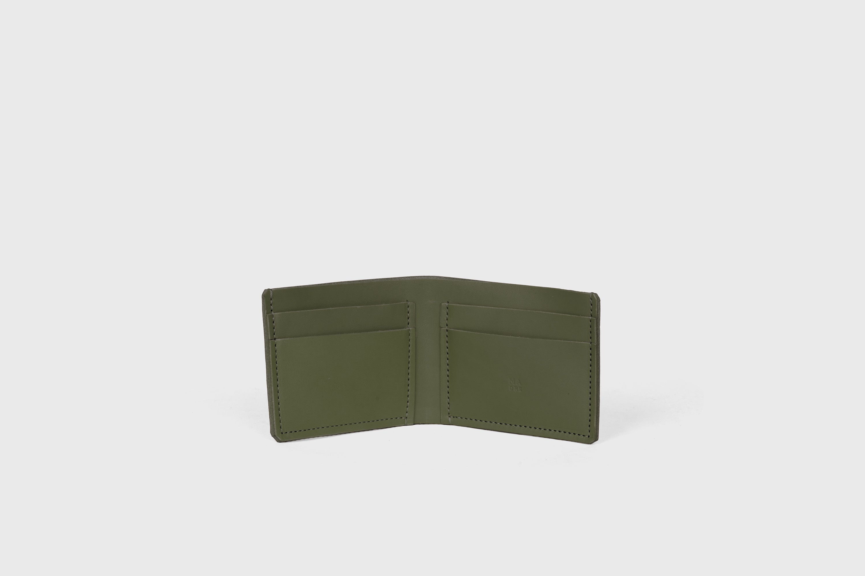 Bifold Wallet Leather Olive Green Color Vegetable Tanned Leather Premium Classic Design and Handcrafted By Atelier Madre Manuel Dreeesmann Barcelona Spain