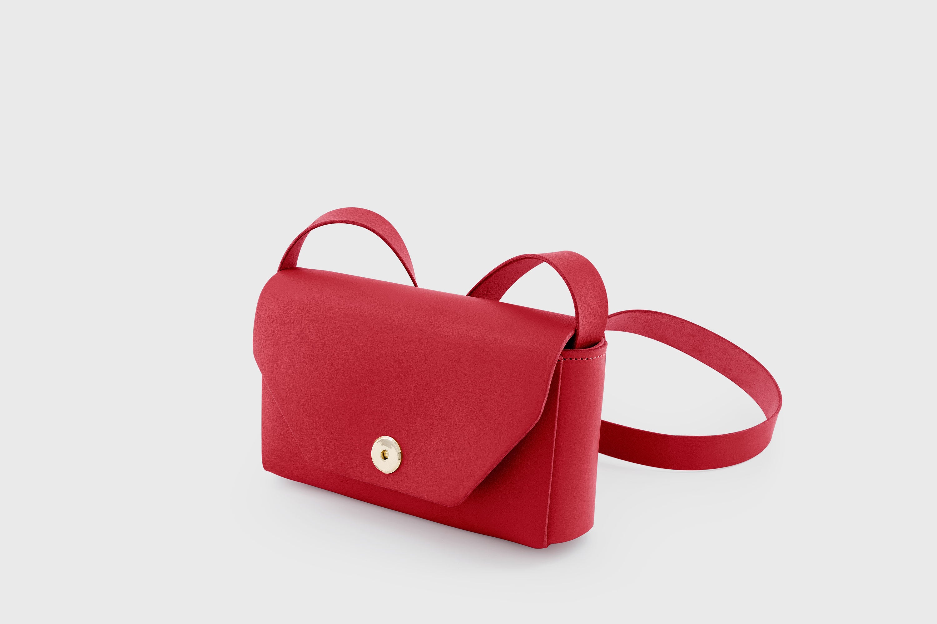 Brick Bag Red Color Leather Square Block Vegetable Tanned Full Grain Vachetta Crossbody Shoulder Block Minimalist Premium Designer Atelier Madre Manuel Dreesmann Barcelona Spain