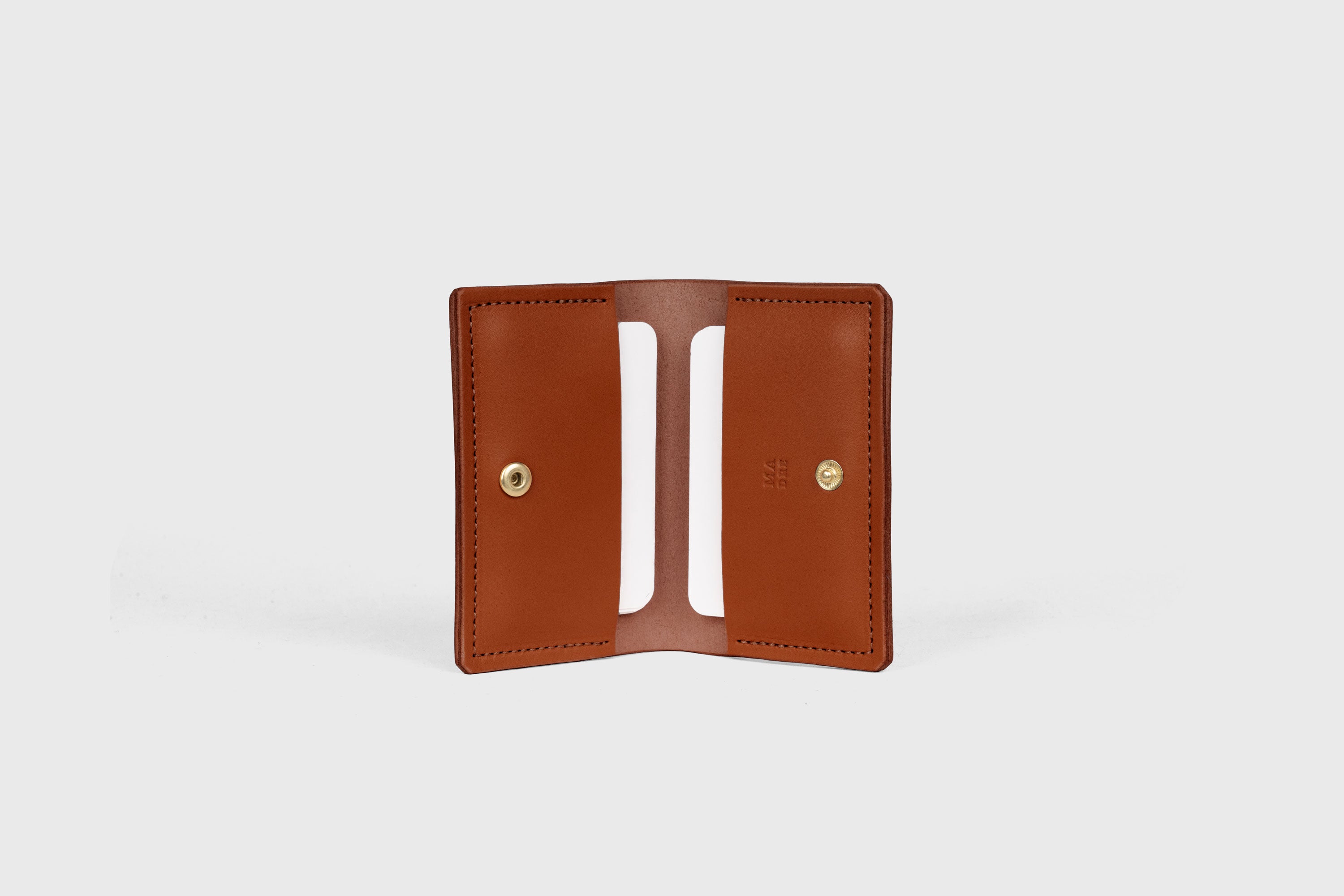 Card Etui In Dark Brown Color In Vegetable Tanned Leather Minimalistic Design With Snap Buttons Atelier Madre Manuel Dreesmann Barcelona Spain