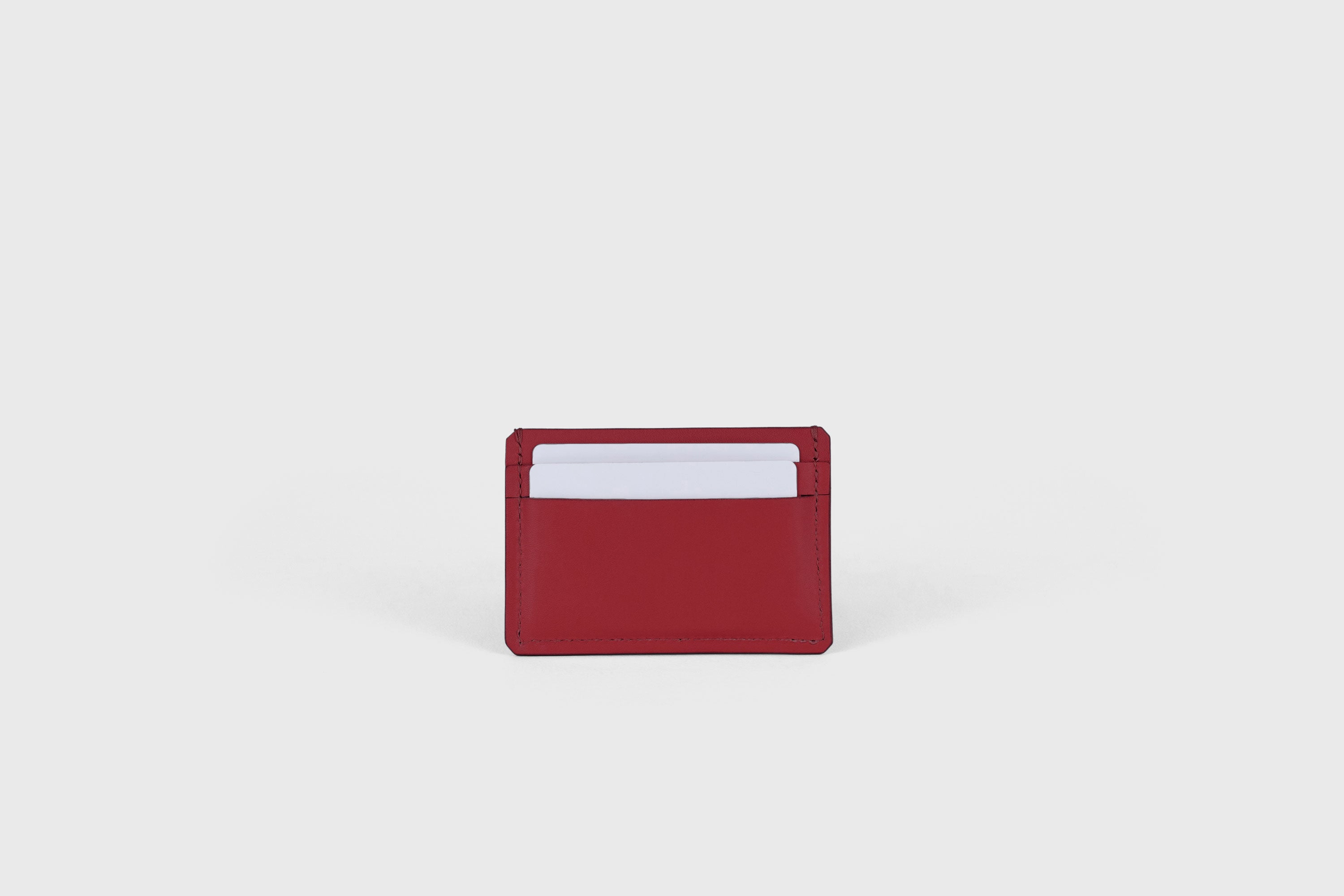 Card Wallet Premium Leather Red Color Slim Minimalist Design Atelier Madre Manuel Dreesmann Barcelona Spain