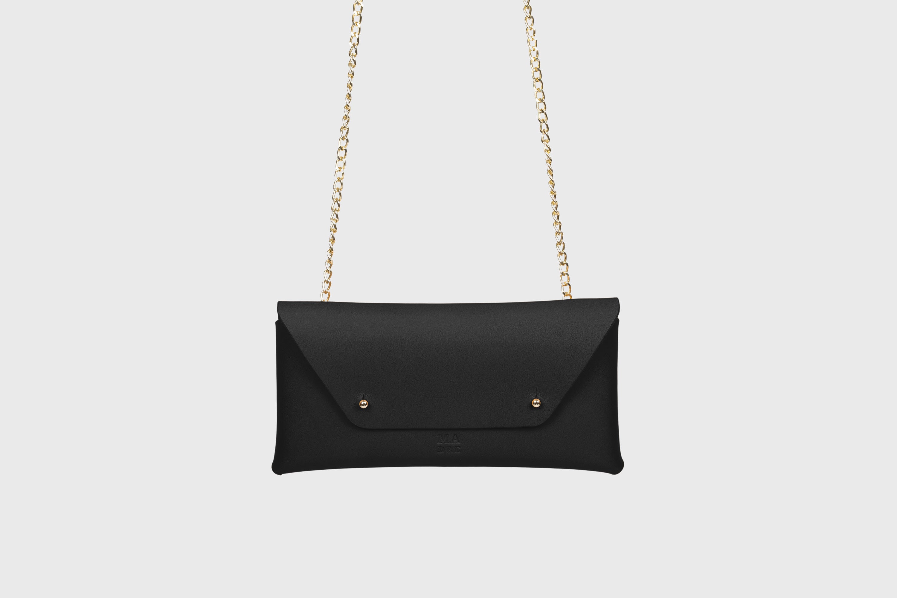 Clutch Leather Bag Gold Chain Black Color Shoulder Crossbody Bag Premium Quality Minimalist Design Atelier Madre Manuel Dreesmann Barcelona Spain