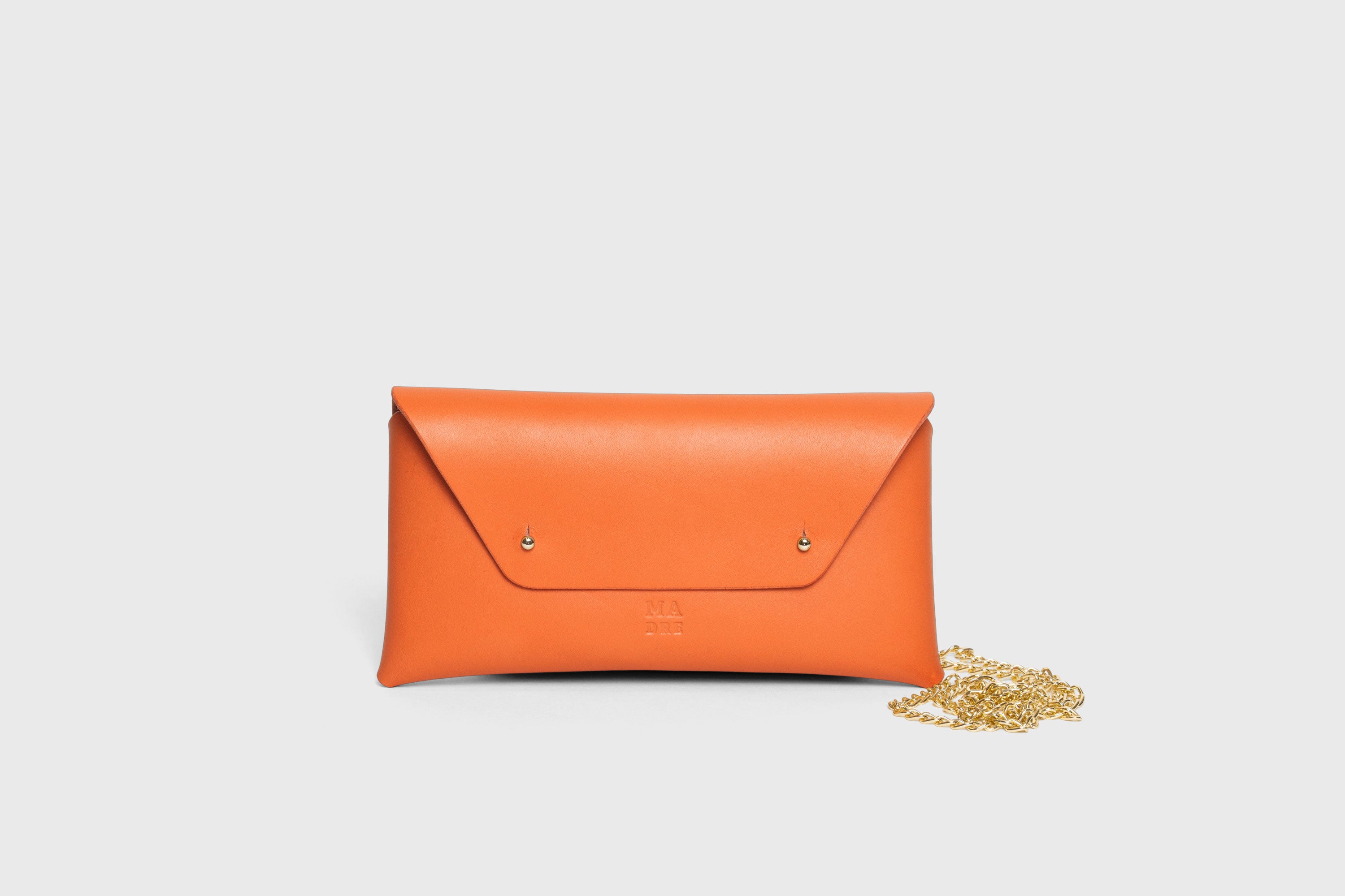 Clutch Leather Bag Gold Chain Orange Color Shoulder Crossbody Bag Premium Quality Minimalist Design Atelier Madre Manuel Dreesmann Barcelona Spain