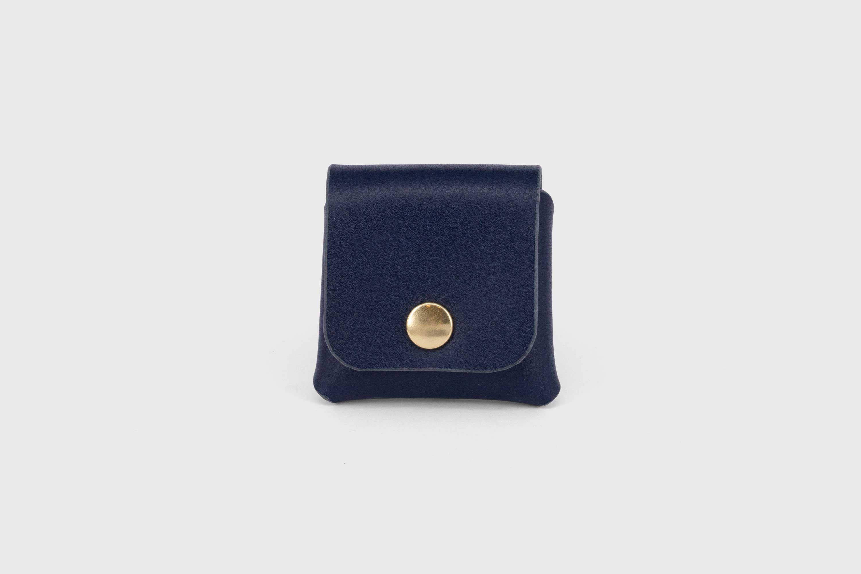 Coin Pouch Case Wallet Leather Full Grain Vegetable Tanned Marine Blue Minimalist Design Atelier Madre Manuel Dreesmann Barcelona