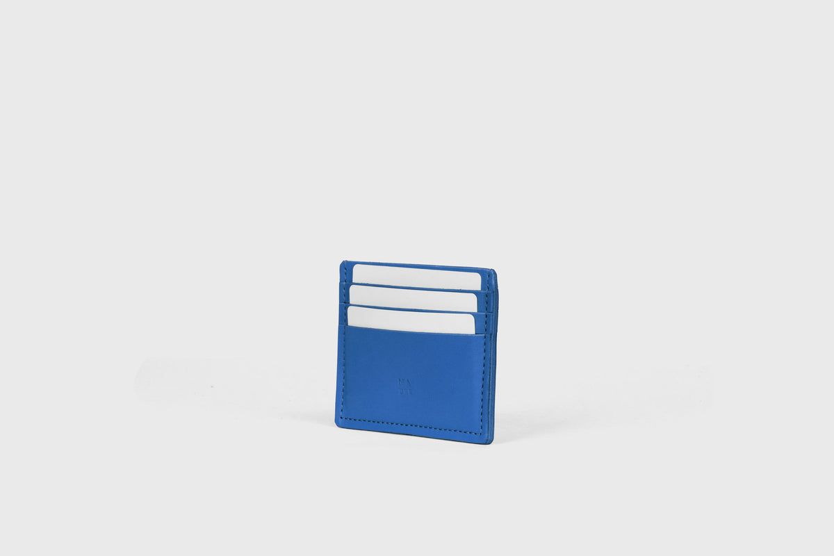 Credit Card Wallet 6 slots Royal Blue Leather Atelier Madre Manuel Dreesmann Barcelona Spain 3