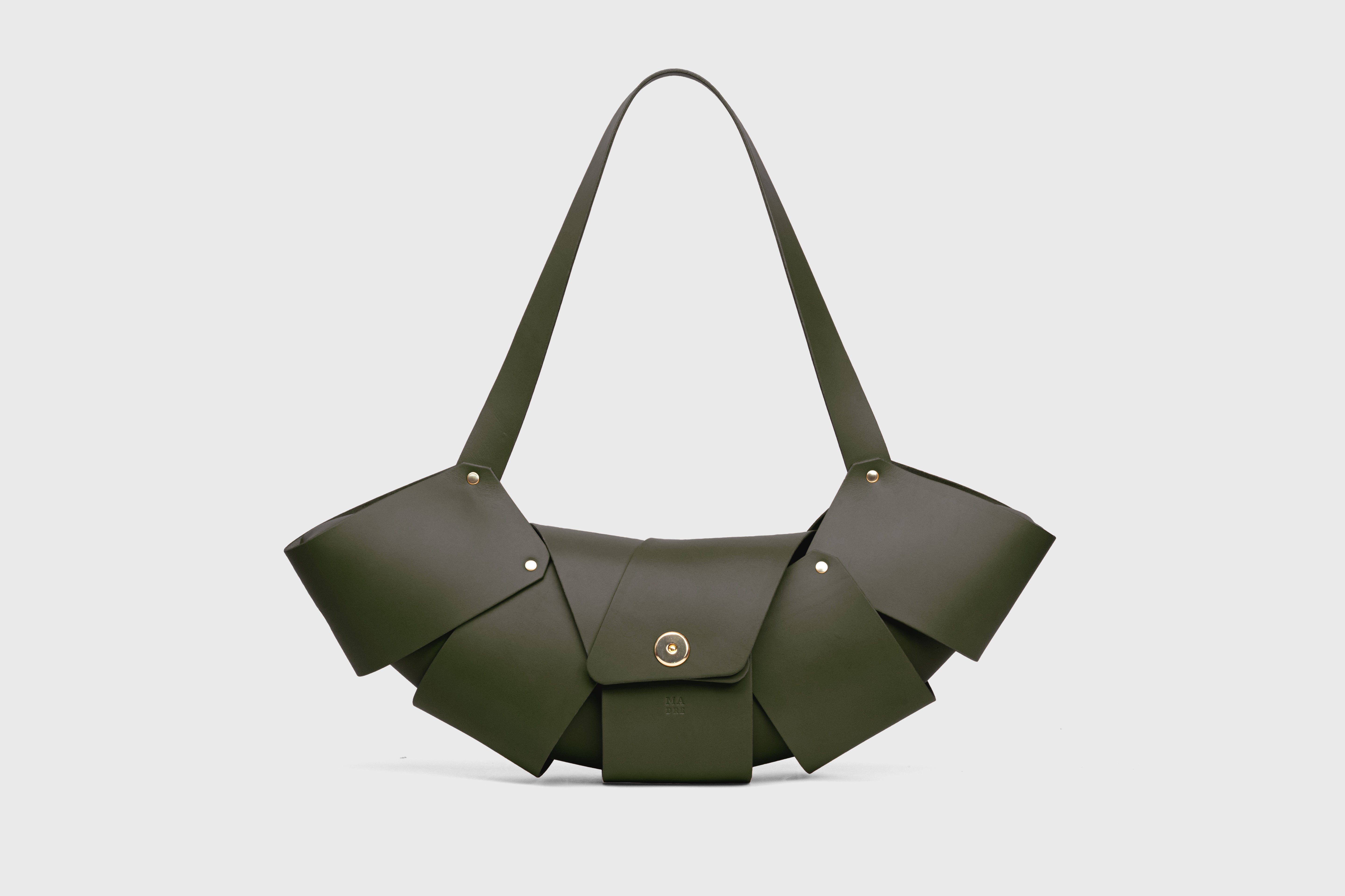 Croissant Bag Big Olive Green Leather Magnetic Closure Full Grain Vegetable Tanned Leather High Quality Modern Minimalistic Organic Design Full Brass Rivets Atelier Madre Manuel Dreesmann Barcelona Spain
