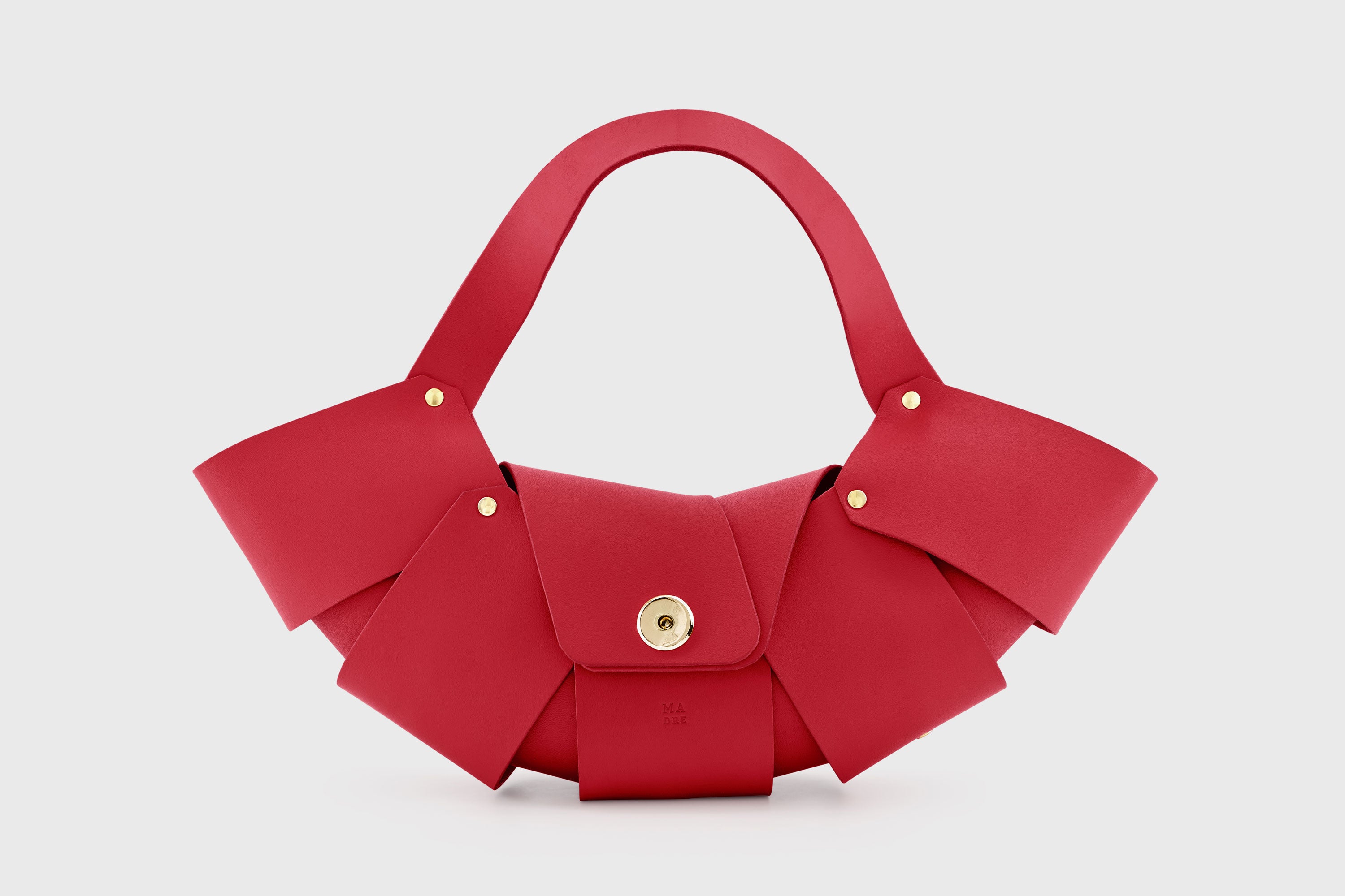 Croissant Bag Red Color Leather Magnetic Closure Full Grain Vegetable Tanned Leather High Quality Modern Minimalistic Organic Design Full Brass Rivets Atelier Madre Manuel Dreesmann Barcelona Spain