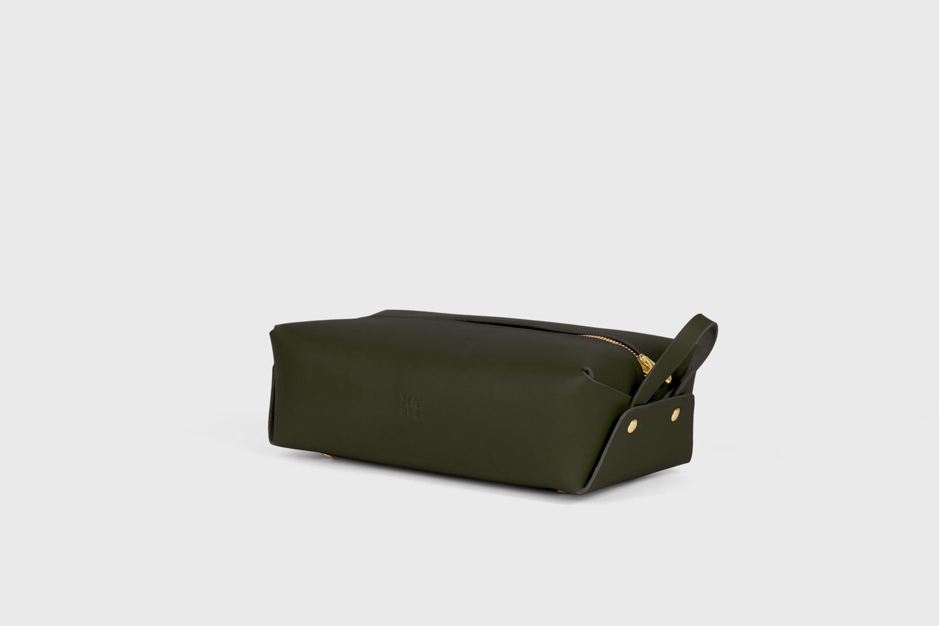 Dopp Kit Olive Green Color Leather Toiletry Bag Make Up Pouch Travel Pack Hygiene Bag Zipper Premium Quality Minimalistic Modern Design Atelier Madre Manuel Dreesmann Barcelona Spain
