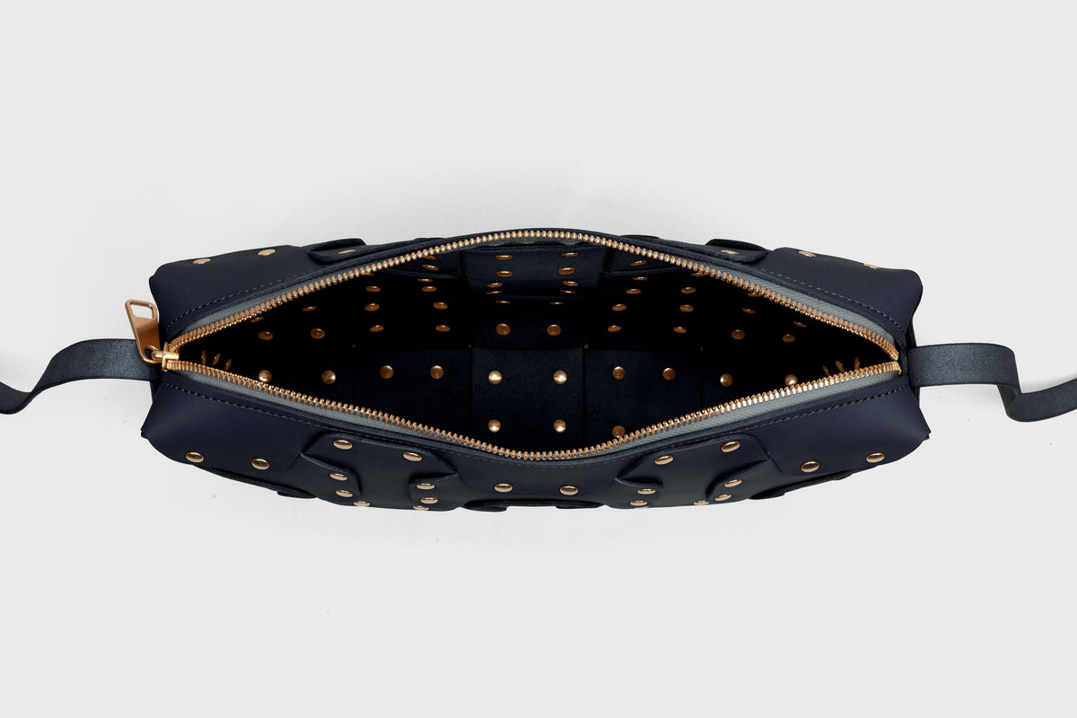 Double Rivet Bag Big Marine Blue Colour Leather Vegetable Tanned Modern Minimal Design Premium Quality Atelier Madre Manuel Dreesmann Barcelona 6