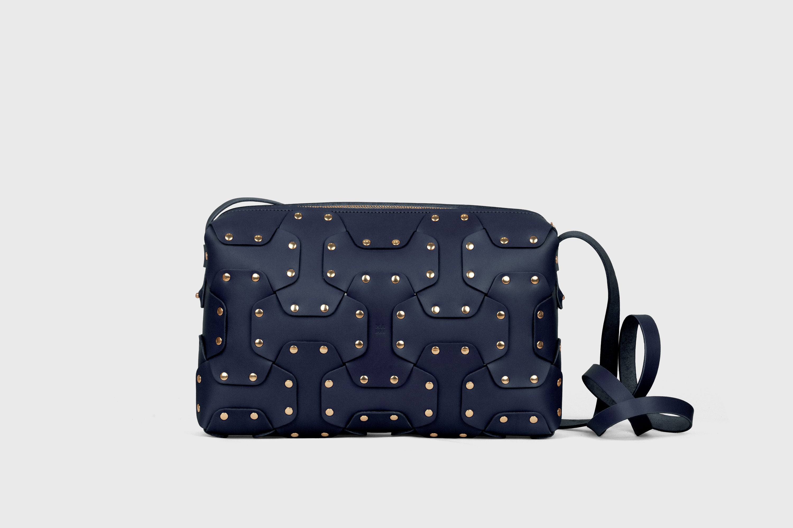 Double Rivet Bag Big, Marine-Blue Colour, Vegetable-Tanned Leather, Modern Minimal Design. Premium Quality, Atelier Madre, Manuel-Dreesmann, Barcelona