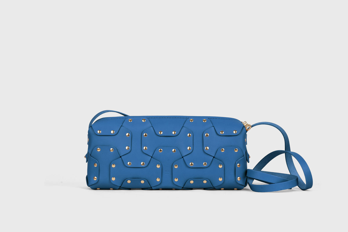 Double Rivet Bag Long Royal Blue Colour Leather Vegetable Tanned Modern Minimal Design Premium Quality Atelier Madre Manuel Dreesmann Barcelona 4