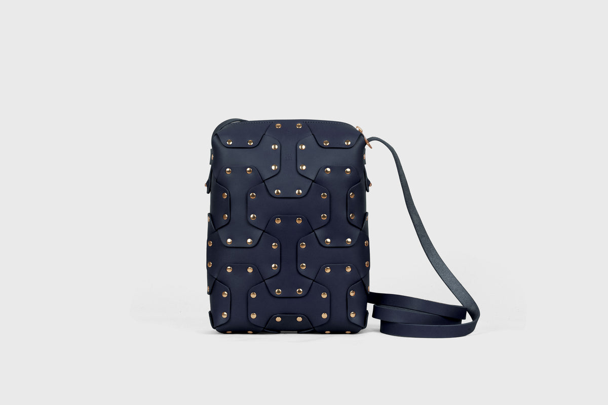 Double Rivet Bag Tall Marine Blue Colour Leather Vegetable Tanned Modern Minimal Design Premium Quality Atelier Madre Manuel Dreesmann Barcelona Spain 1