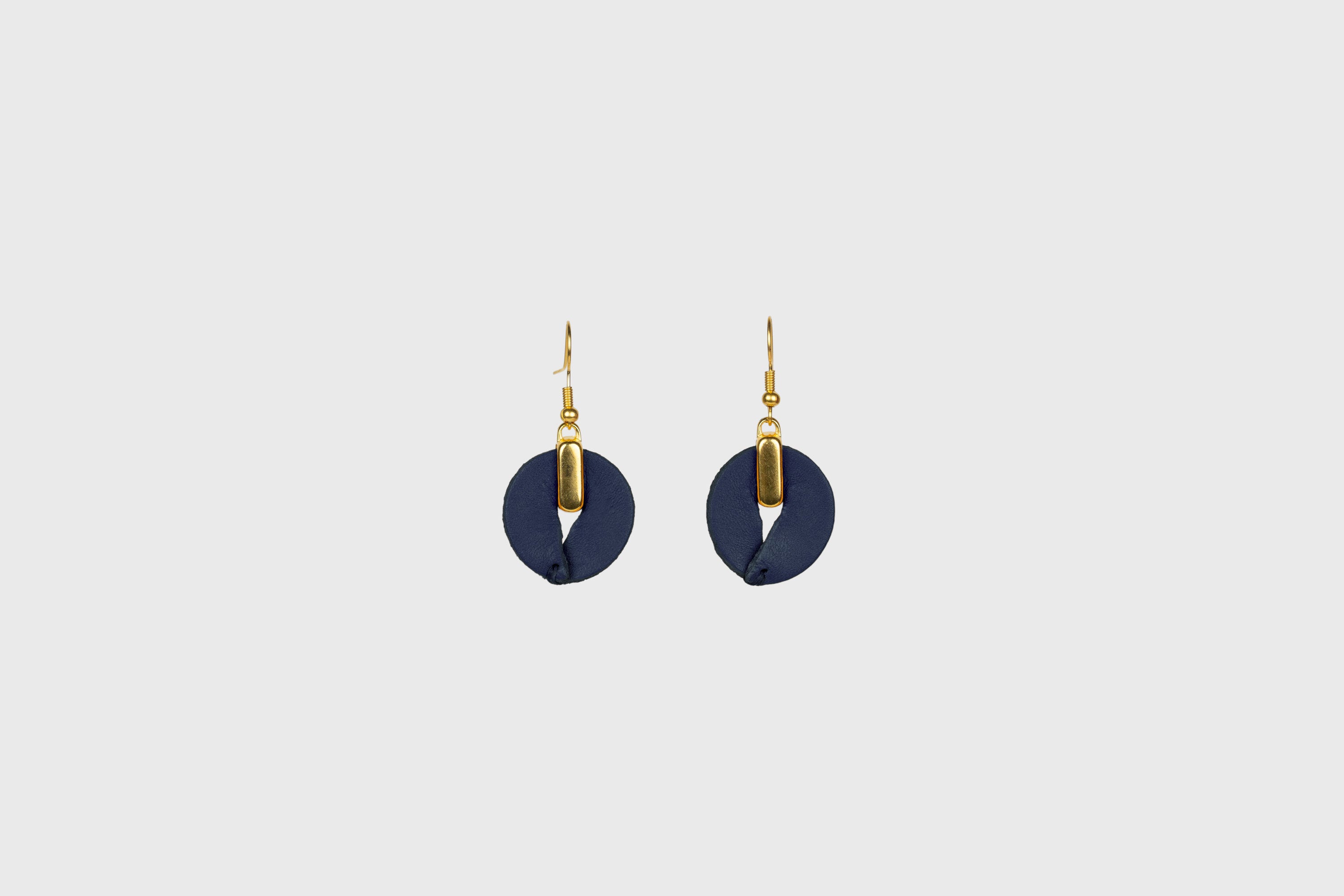 Olivia Earrings in Marine Blue Color Vegetable Tanned Leather Minimalistic Design Atelier Madre Manuel Dreesmann Barcelona Spain