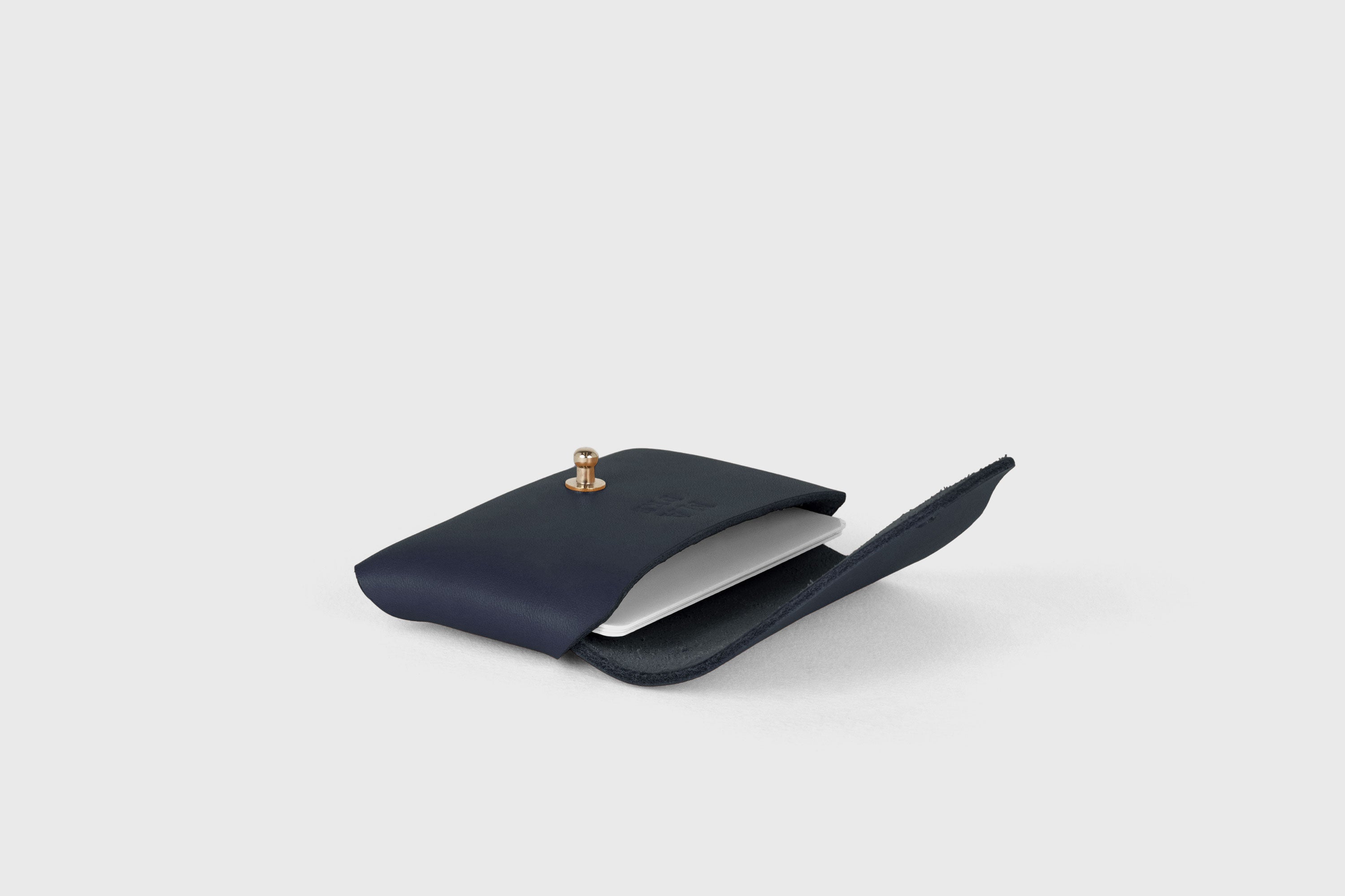 Envelope Card Wallet Premium Leather Marine Blue Color Small Minimalist Design Atelier Madre Manuel Dreesmann Barcelona Spain