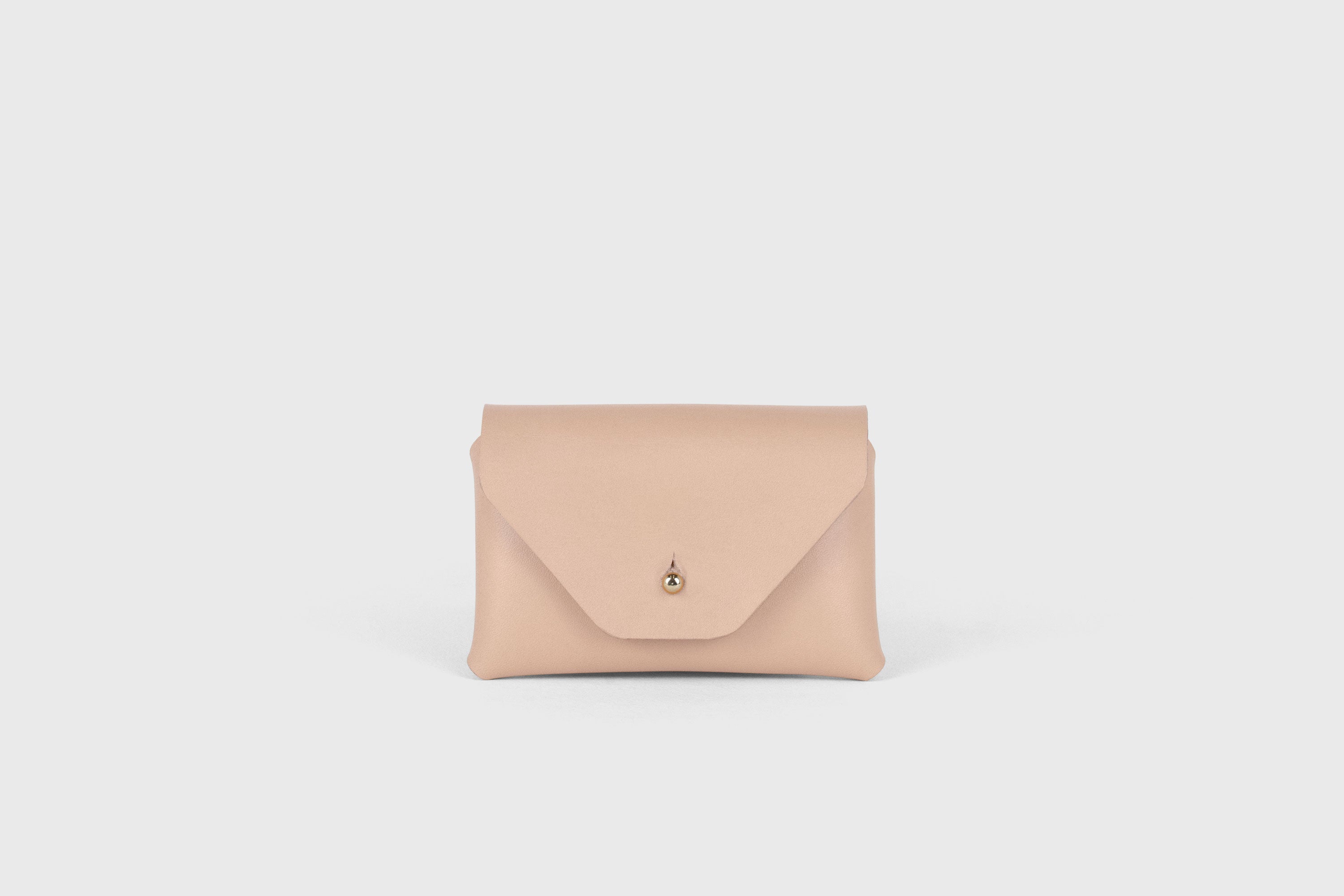 Envelope Card Wallet Premium Leather Natural Color Small Minimalist Design Atelier Madre Manuel Dreesmann Barcelona Spain