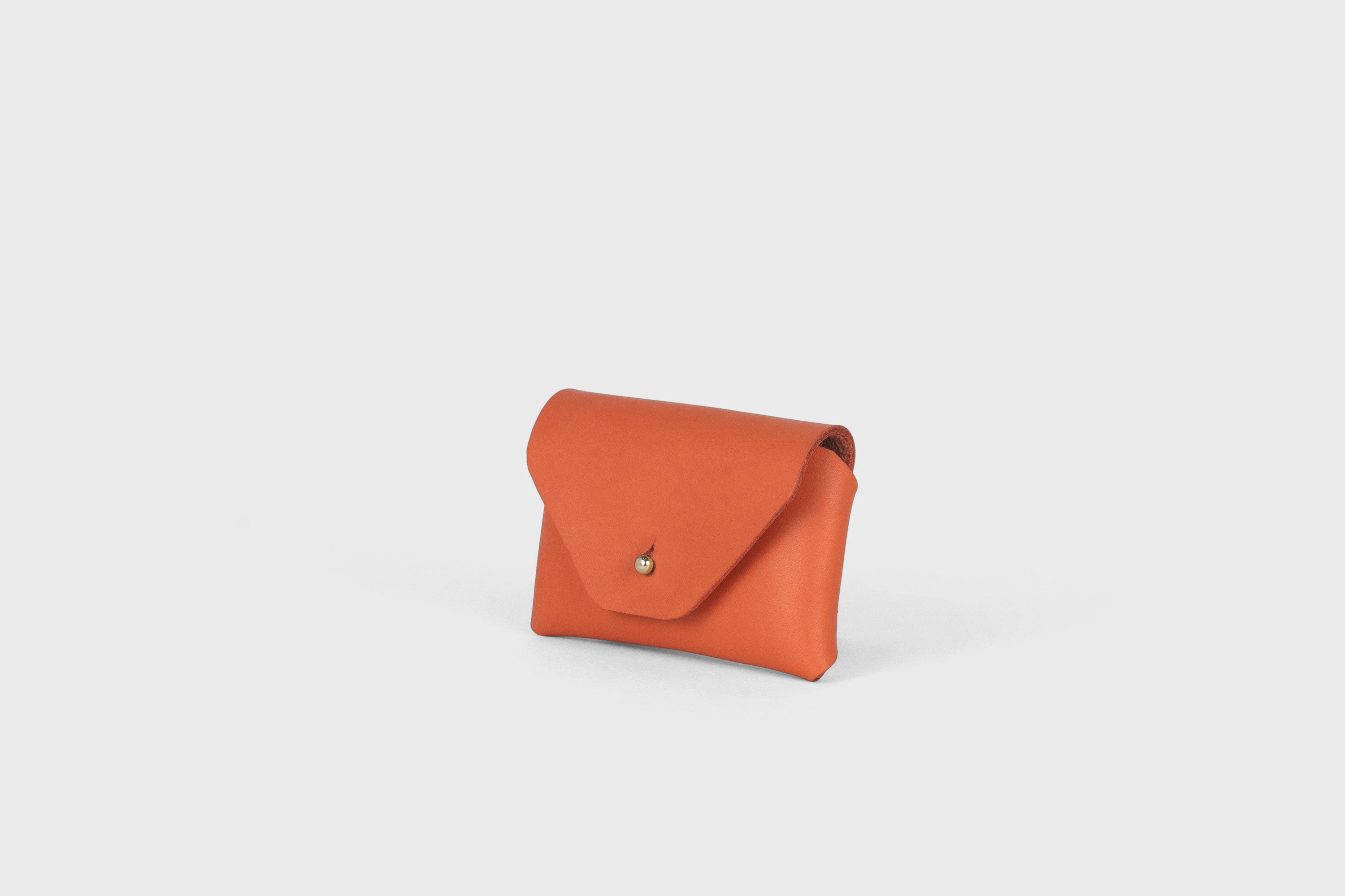 Envelope Card Wallet Premium Leather Orange Color Small Minimalist Design Atelier Madre Manuel Dreesmann Barcelona Spain