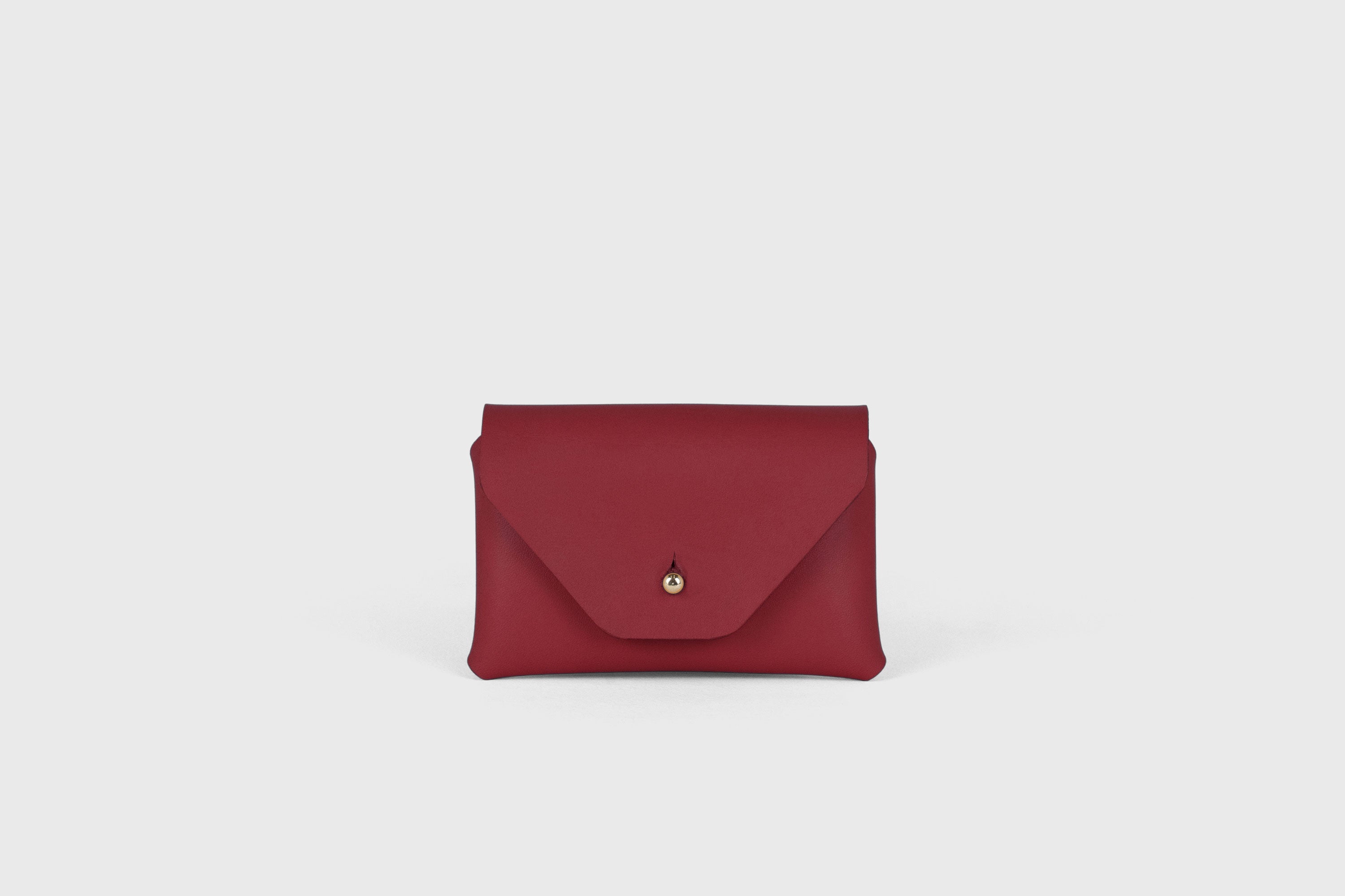 Envelope Card Wallet Premium Leather Red Color Small Minimalist Design Atelier Madre Manuel Dreesmann Barcelona Spain