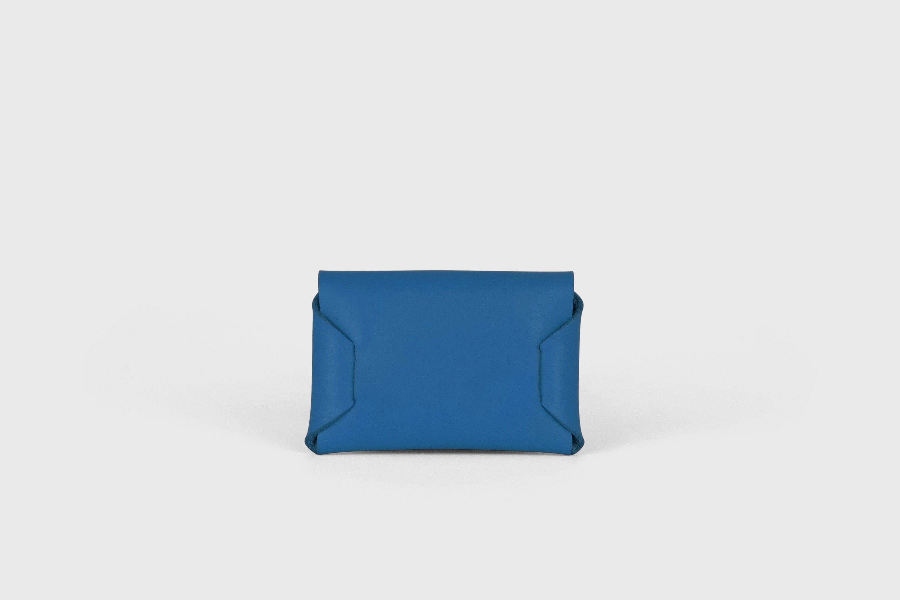 Envelope Card Wallet Premium Leather Royal Blue Color Small Minimalist Design Atelier Madre Manuel Dreesmann Barcelona Spain
