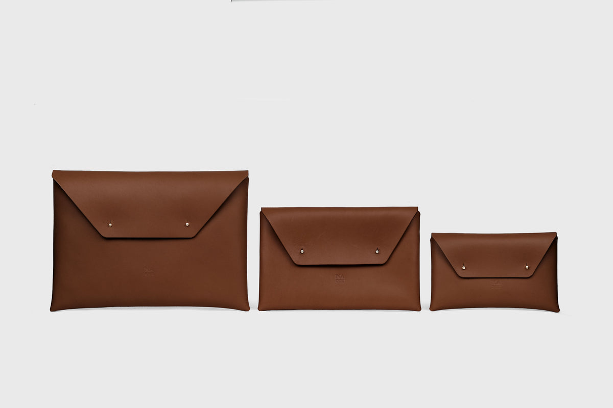 Envelope Clutch Big Dark Brown Leather Atelier Madre Manuel Dreesmann 15
