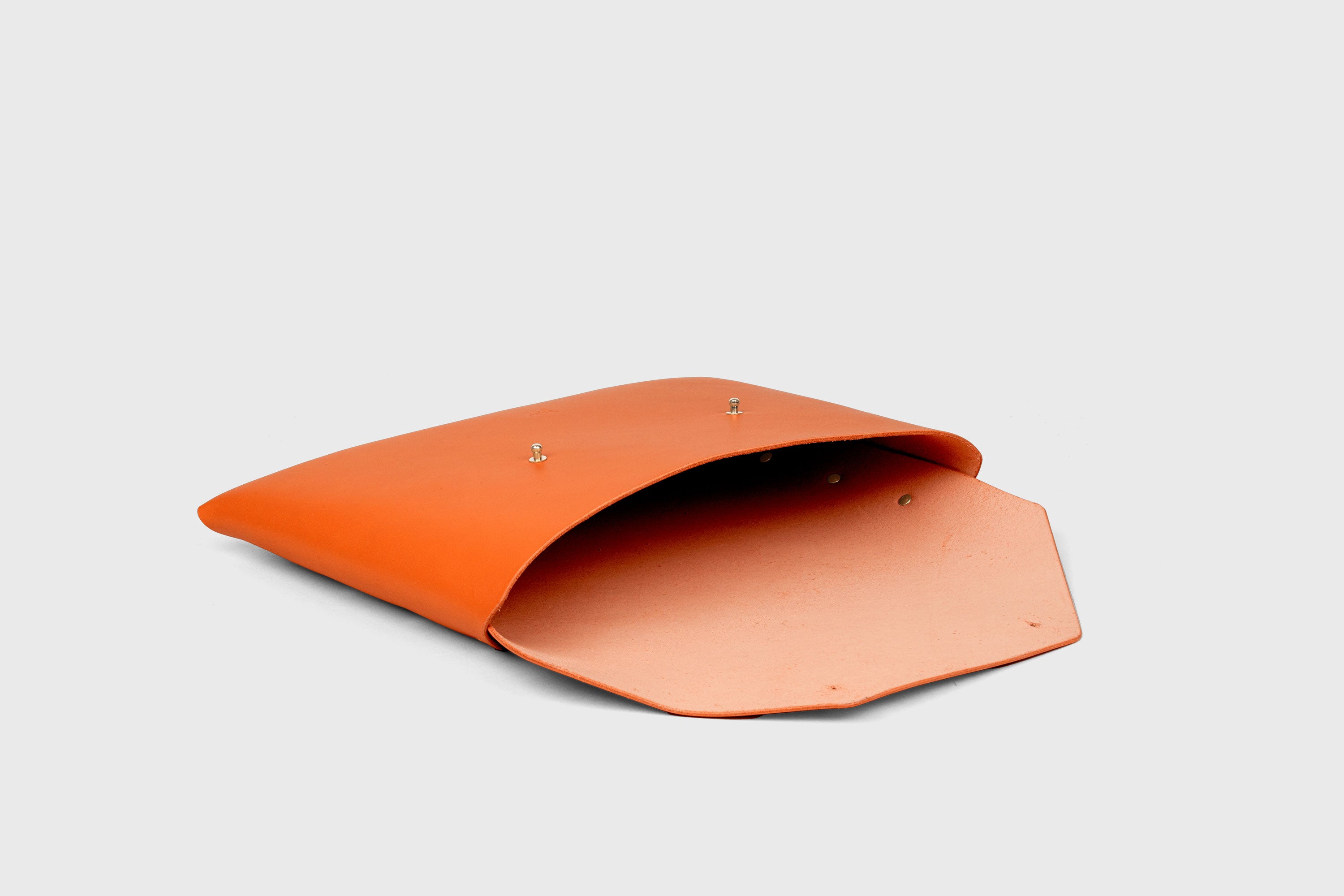 Envelope Clutch Big In Orange Color Vegetable Tanned Leather Minimalistic Design Atelier Madre Manuel Dreesmann