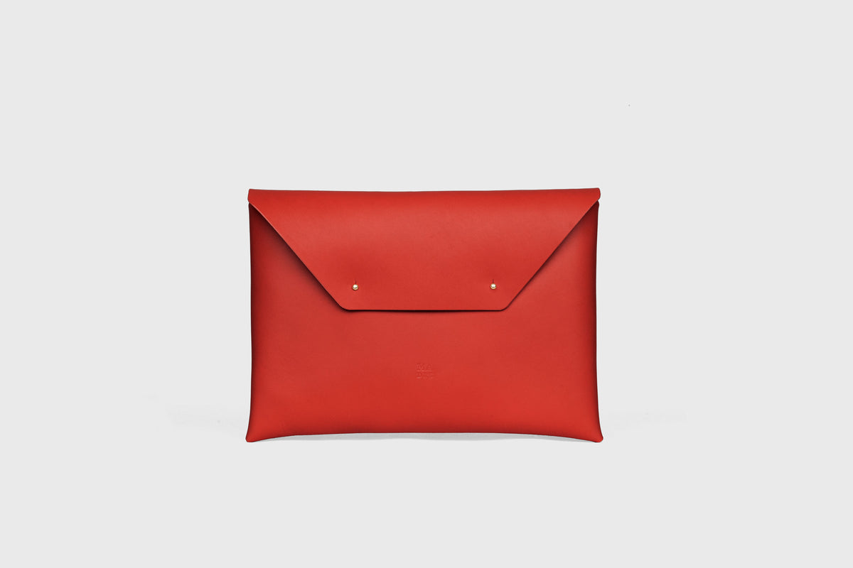 Envelope Clutch Big Red Leather Atelier Madre Manuel Dreesmann 11