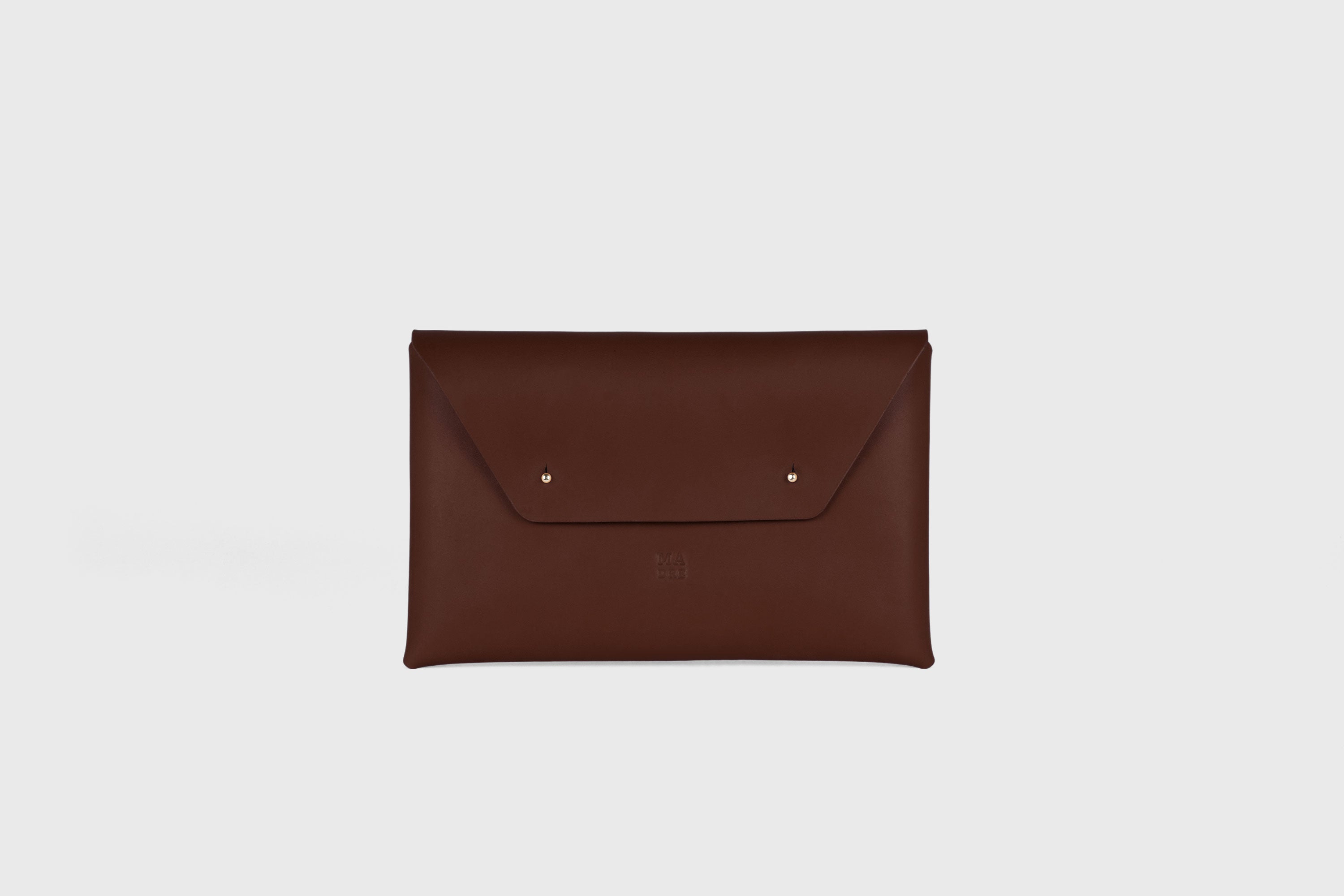 Envelope Clutch Premium Leather Dark Brown Color Handmade Minimalist Design Atelier Madre Manuel Dreesmann Barcelona Spain