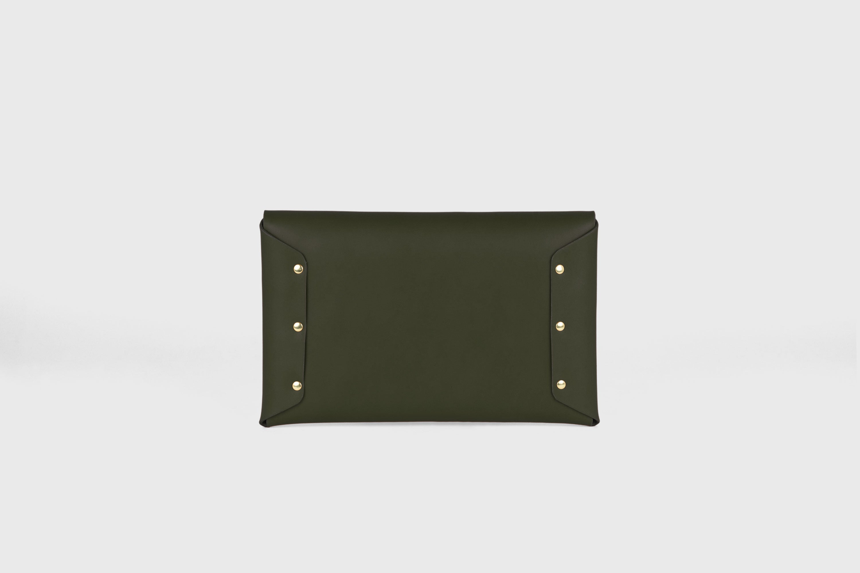 Envelope Clutch Premium Leather Olive Green Color Handmade Minimalist Design Atelier Madre Manuel Dreesmann Barcelona Spain