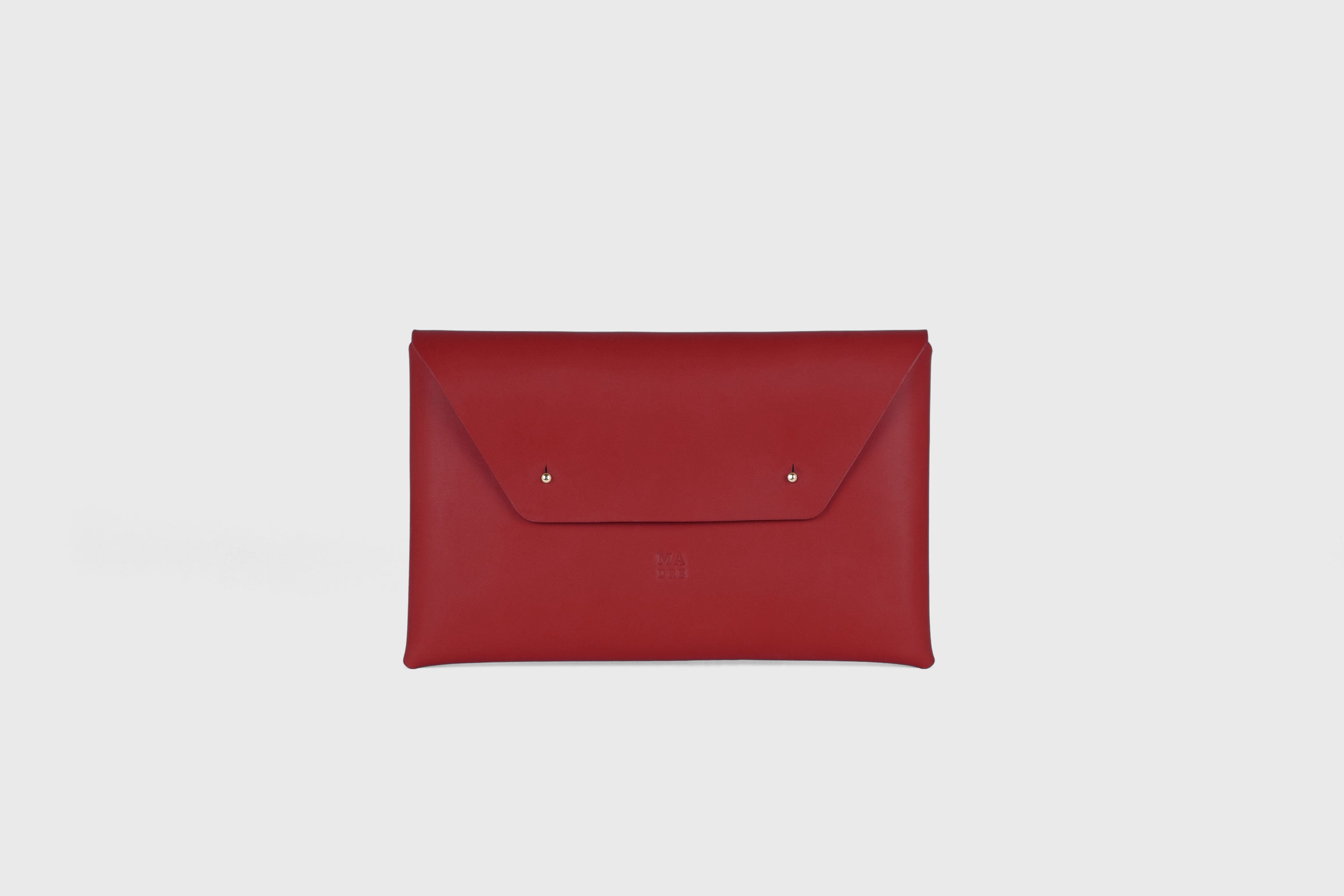 Envelope Clutch Premium Leather Red Color Handmade Minimalist Design Atelier Madre Manuel Dreesmann Barcelona Spain