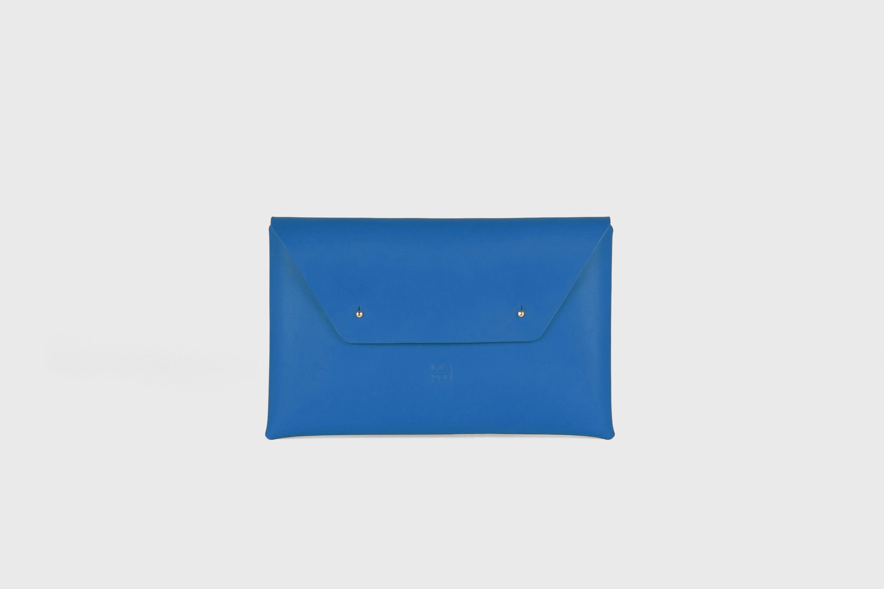 Envelope Clutch Premium Leather Royal Blue Color Handmade Minimalist Design Atelier Madre Manuel Dreesmann Barcelona Spain
