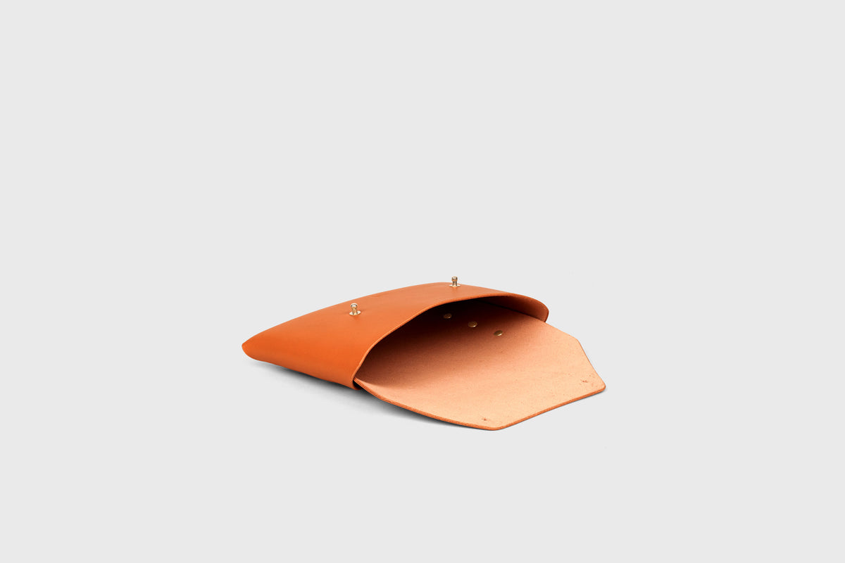 Envelope Clutch Small Orange Leather Atelier Madre Manuel Dreesmann 14