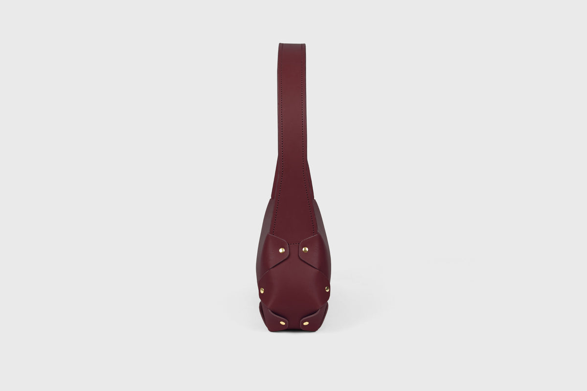 Fiona Bag Burgundy Leather Atelier Madre Manuel Dreesmann Barcelona Spain 4
