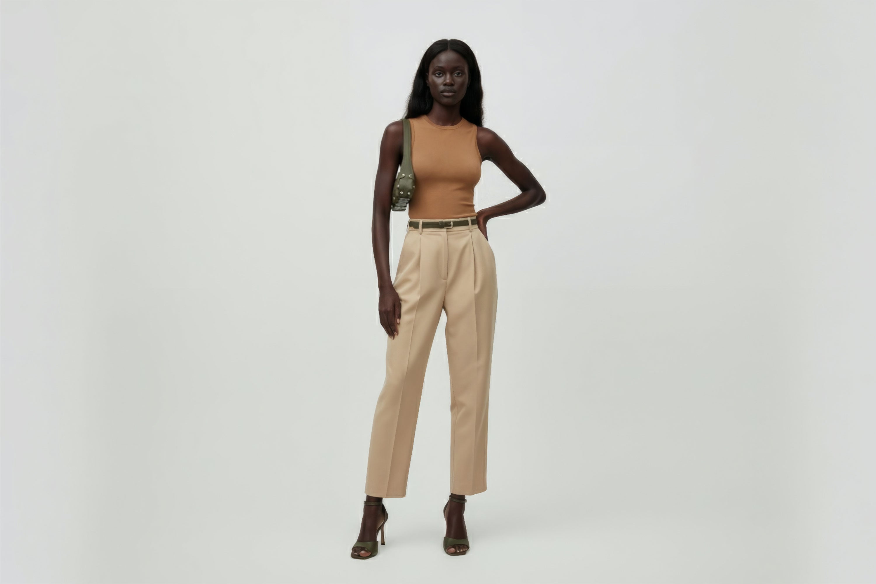 Fiona Bag Small Olive Green Color Leather On Model Zipper Shoulder Bag Minimalist Modern Design Premium Quality Atelier Madre Manuel Dreesmann Barcelona