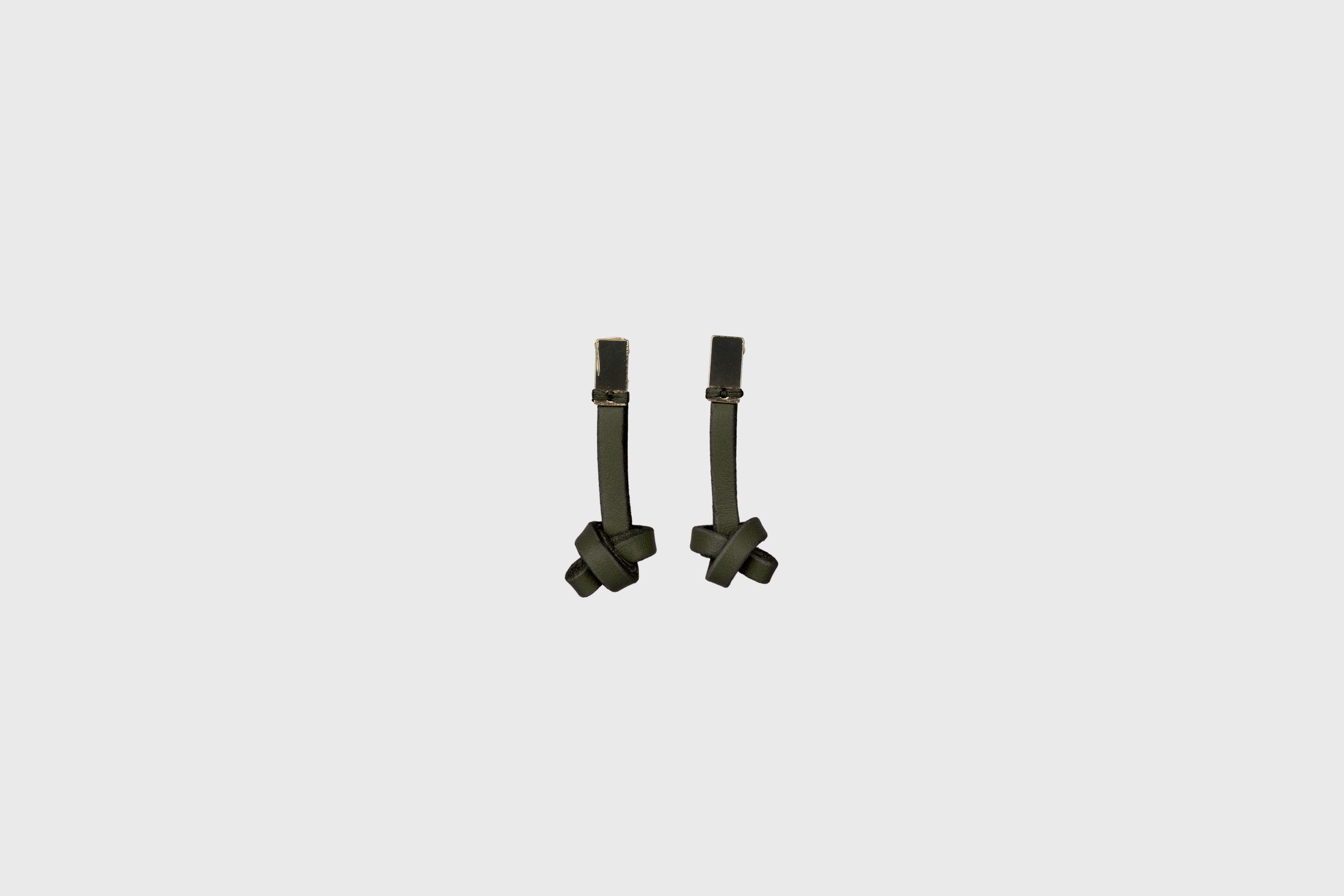 Gaia Earrings In Olive Green Color In Vegetable Tanned Leather Minimalistic Design Atelier Madre Manuel Dreesmann Barcelona Spain