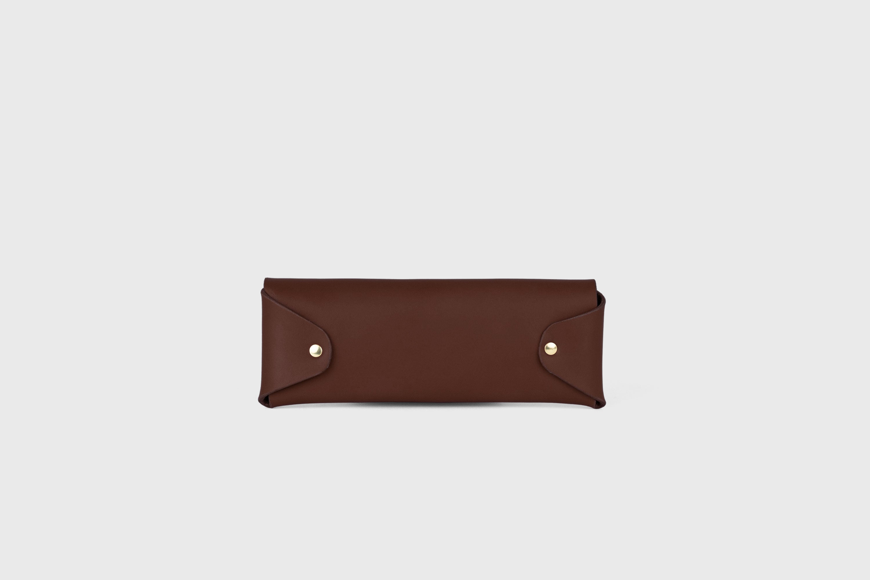 Glasses Case Leather Dark Brown Color Eyewear Pouch Minimalist Design Atelier Madre Manuel Dreesmann Barcelona Spain