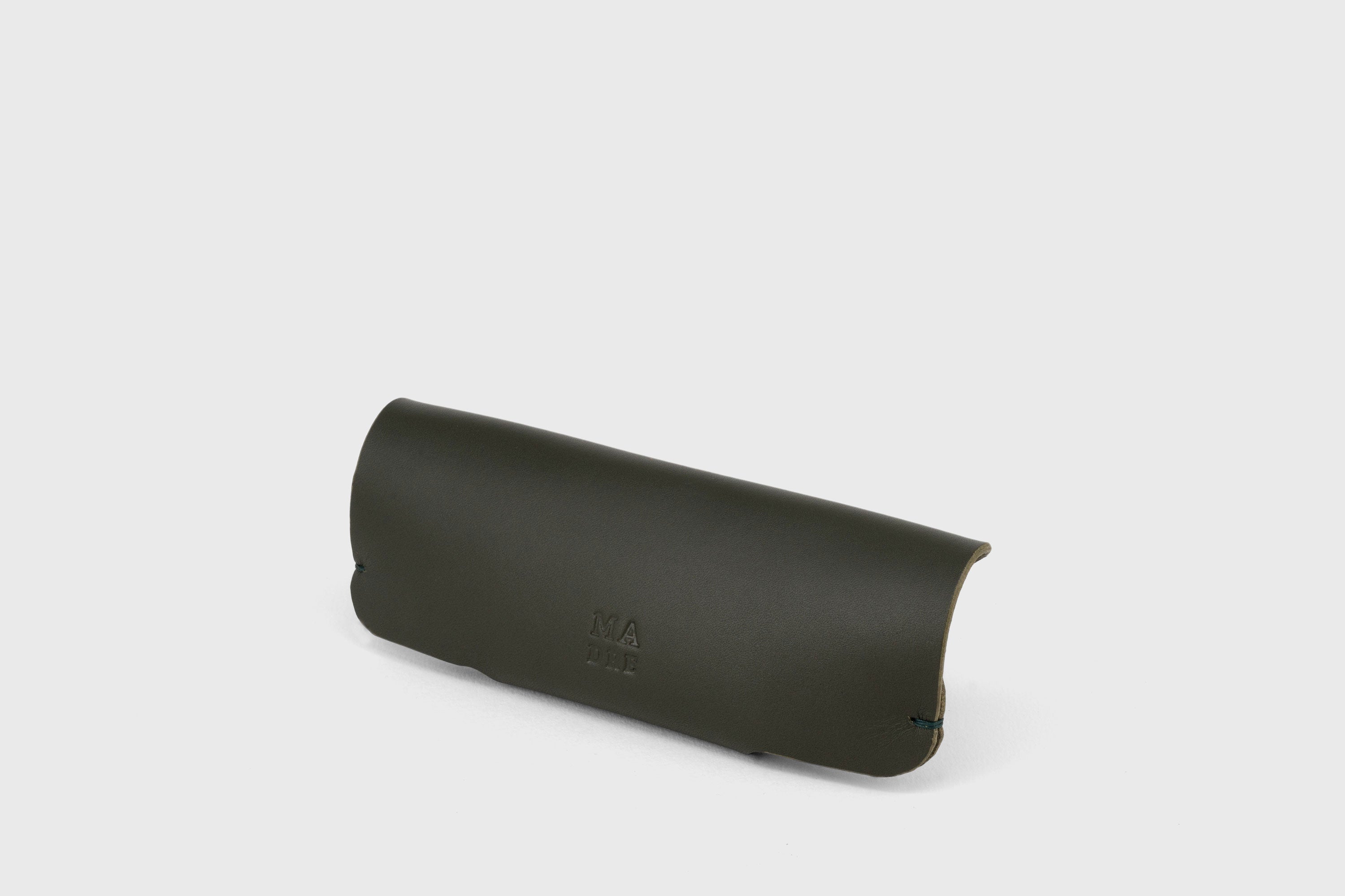 Sunglasses Case Leather Glasses Olive Green Full Grain Vachetta Vegetable Tanned Leather Minimal Modern Design Premium Quality Luxury Handcrafted Atelier Madre Manuel Dreesmann Barcelona