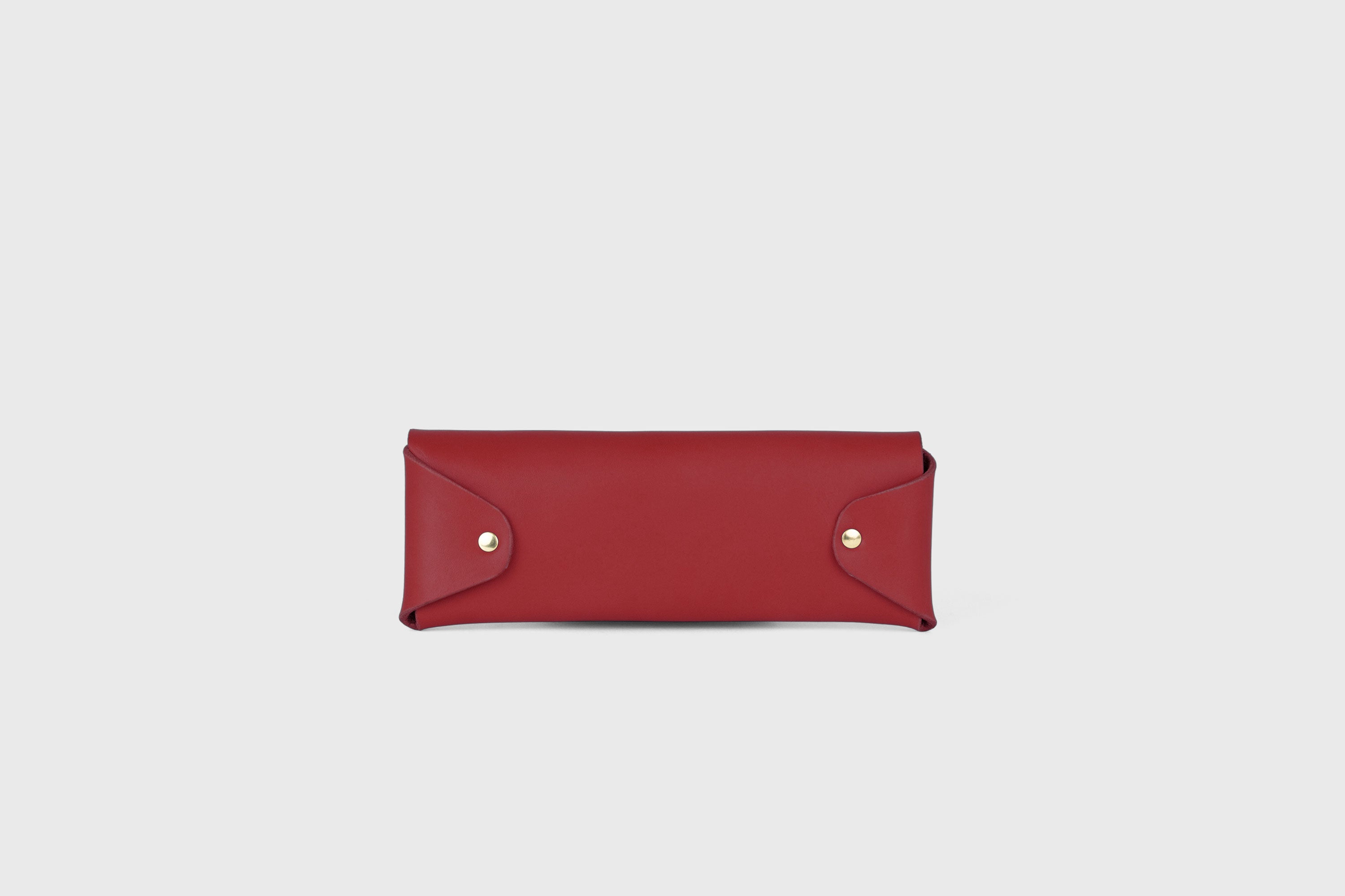 Glasses Case Leather Red Color Eyewear Pouch Minimalist Design Atelier Madre Manuel Dreesmann Barcelona Spain