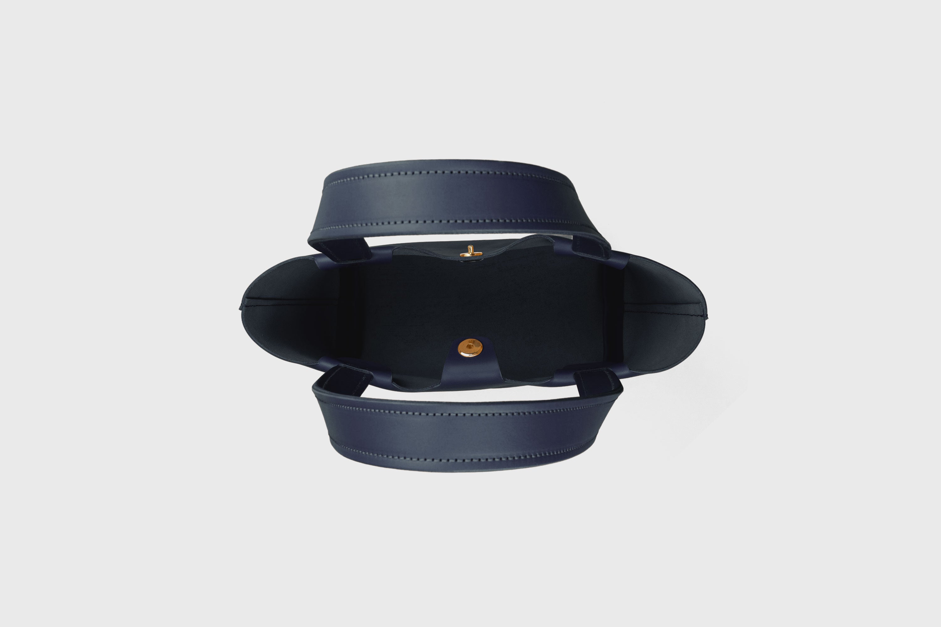 Karin Tote Bag Small Premium Leather Marine Blue Color Magnetic Closure Minimalist Design Atelier Madre Manuel Dreesmann Barcelona Spain