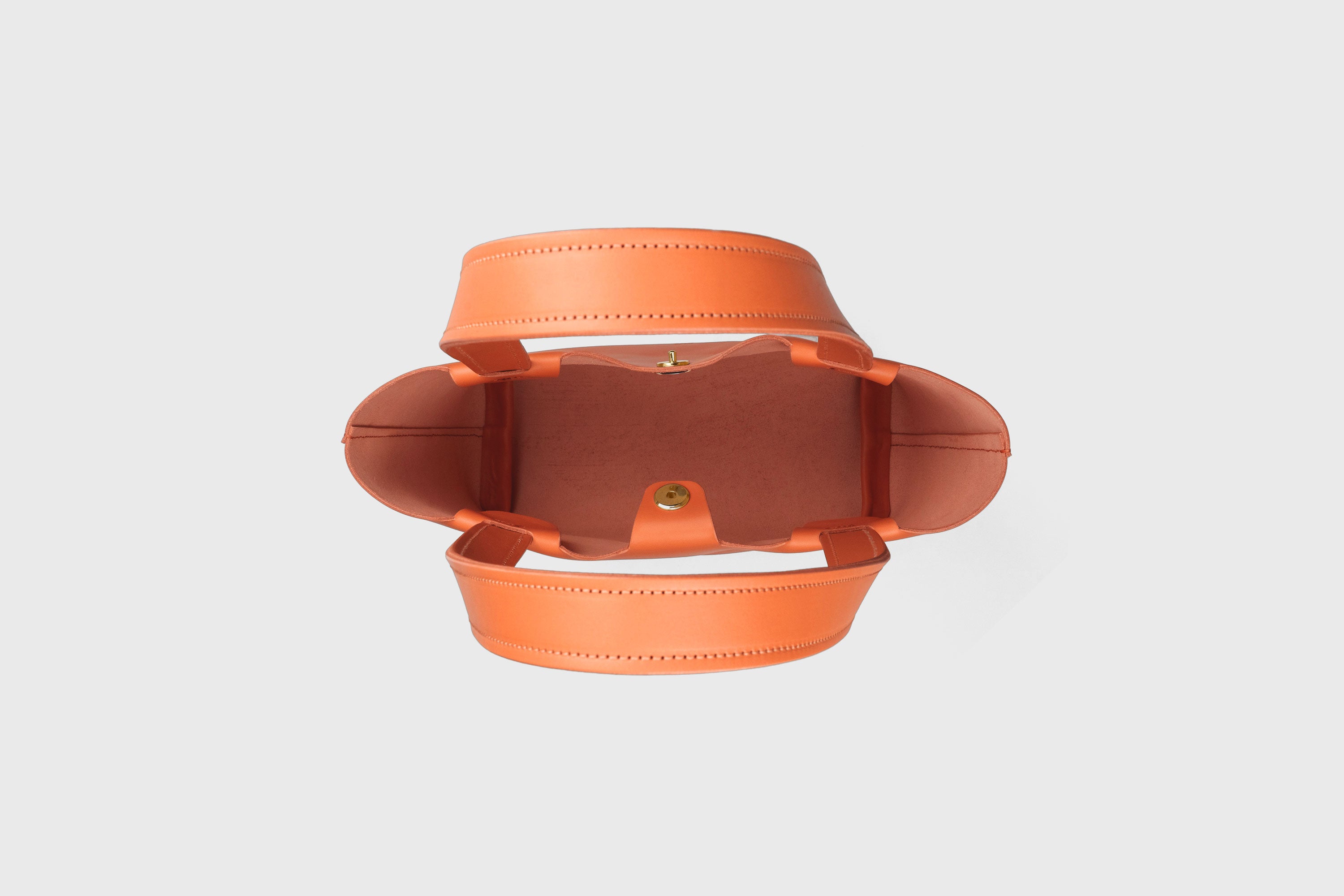 Karin Tote Bag Small Premium Leather Orange Color Magnetic Closure Minimalist Design Atelier Madre Manuel Dreesmann Barcelona Spain