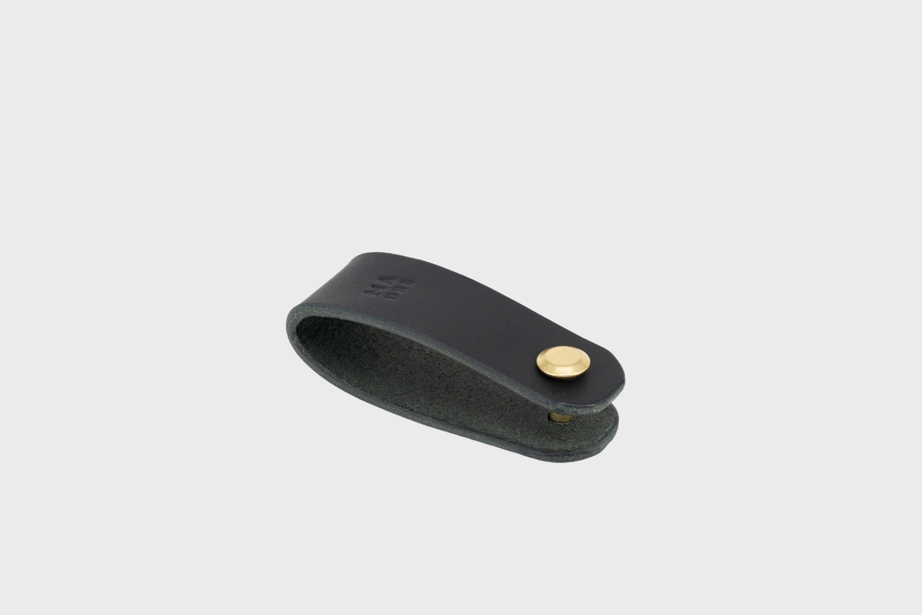 Key Ring Holder Case Black Leather Minimalist Design Premium Quality Atelier Madre Manuel Dreesmann Barcelona Spain