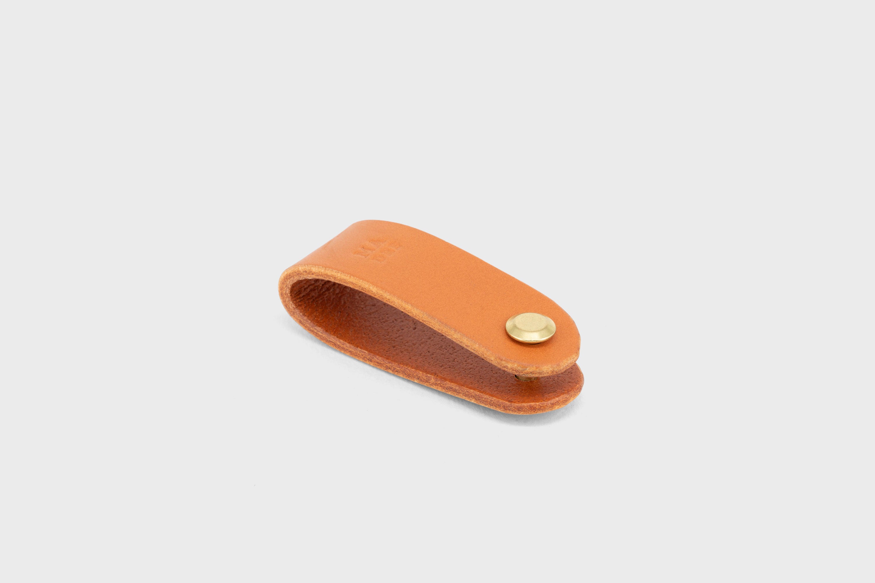Key Ring Holder Case Brown Leather Minimalist Design Premium Quality Atelier Madre Manuel Dreesmann Barcelona Spain