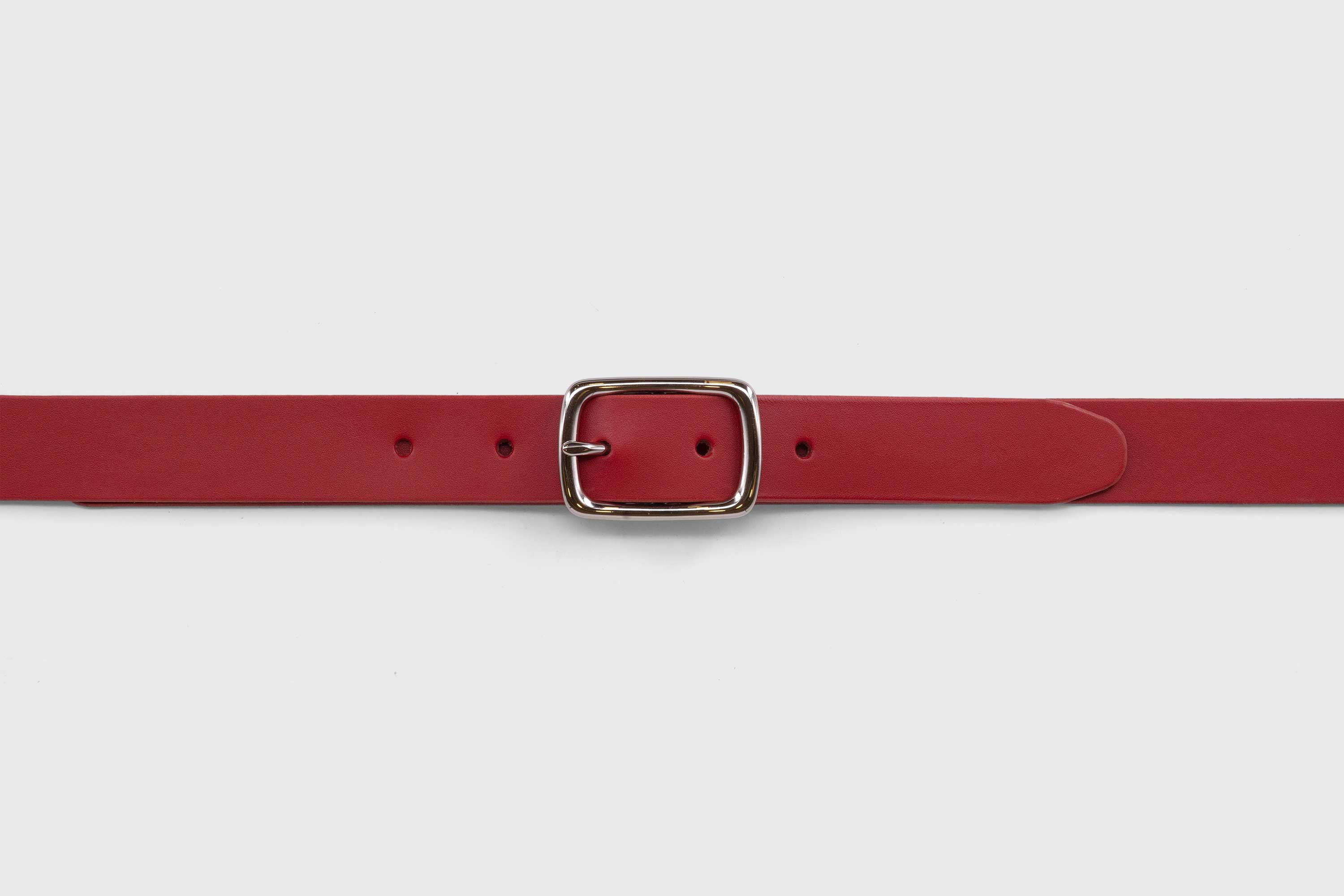 Leather Belt Small Ata Nickel PVD Coated Buckle Red vegetable tanned full grain leather Minimalist Design Atelier Madre Manuel Dreesmann Barcelona