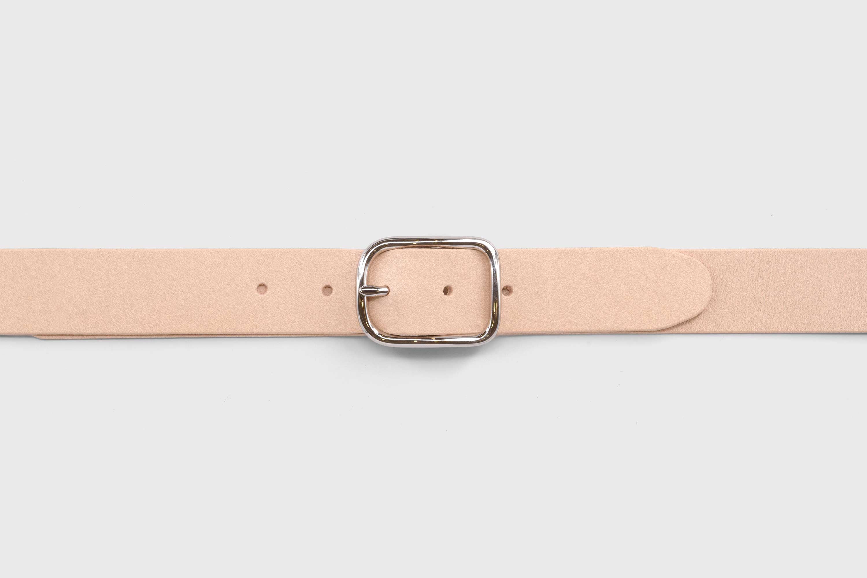 Leather Belt Rio Nickel PVD Coated Buckle Natural vegetable  tanned full grain leather Minimalist Design Atelier Madre Manuel Dreesmann Barcelona