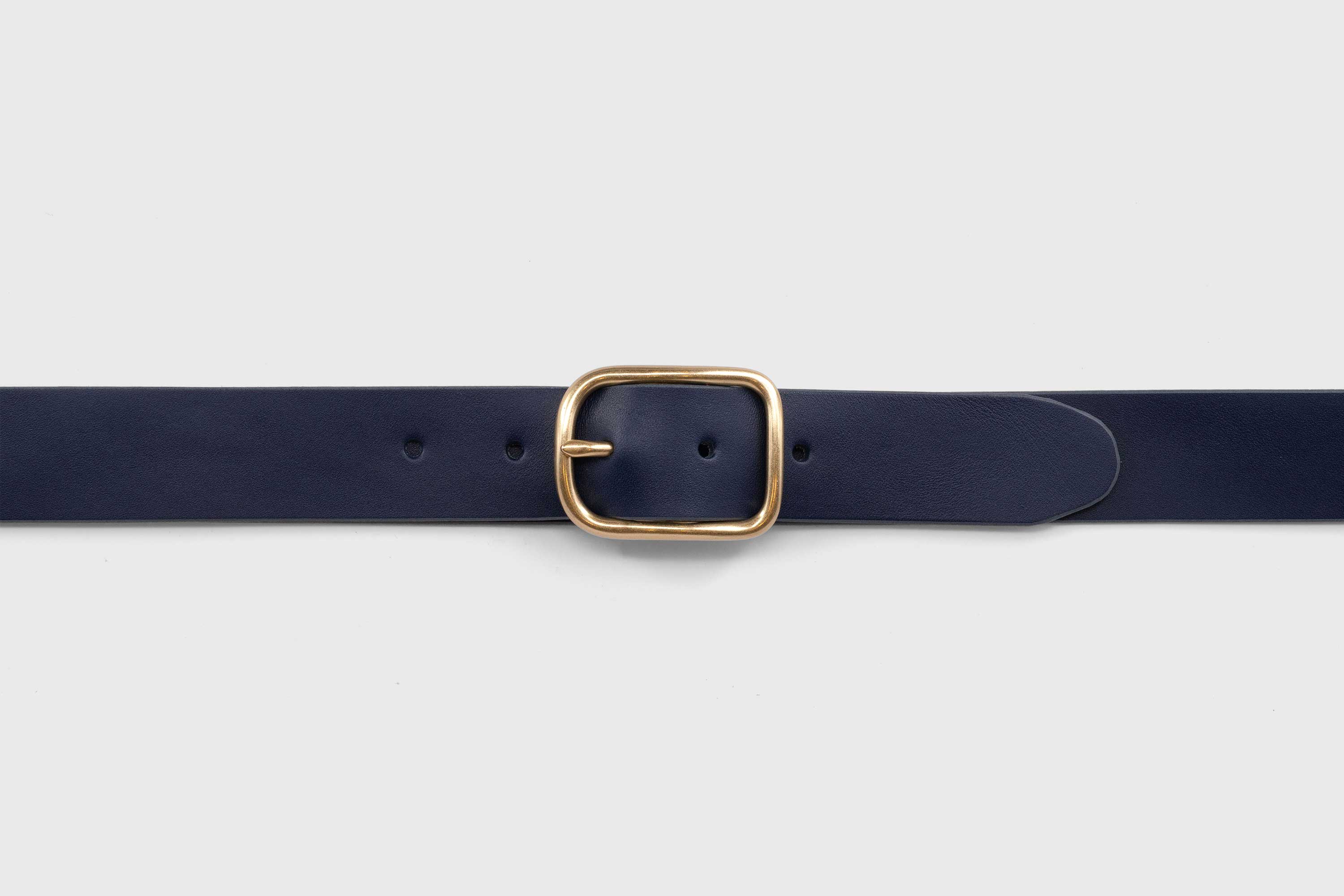 Leather Belt Rio Solid Brass Buckle Marine Blue vegetable tanned full grain leather Minimalist Design Atelier Madre Manuel Dreesmann Barcelona
